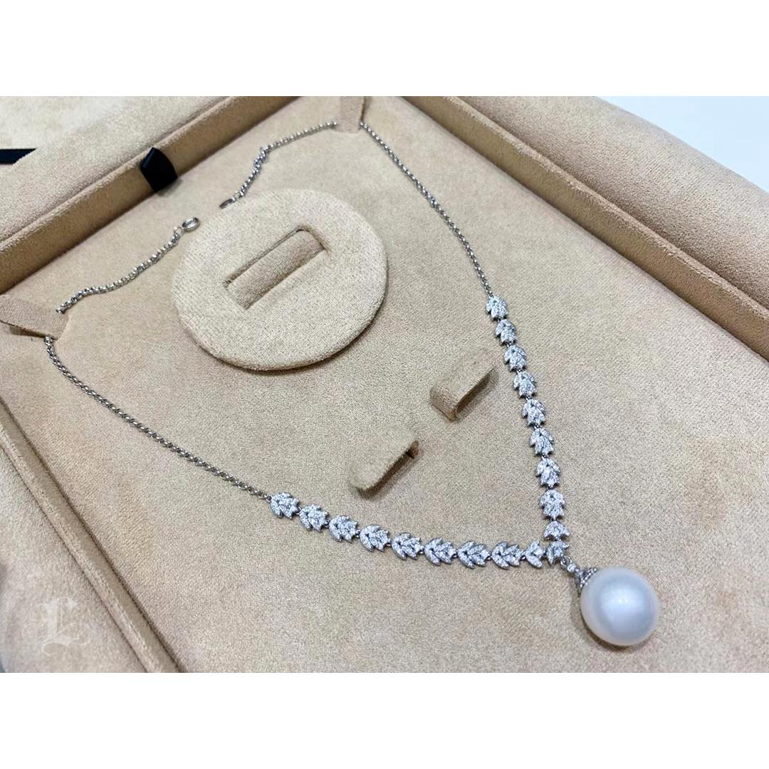Collana di perle dei mari del sud e diamanti convertibile a Y Lumière in vendita 3