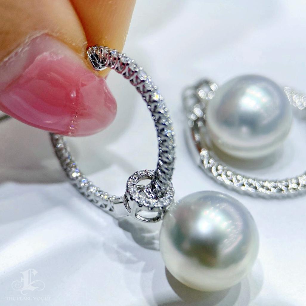 De las mujeres 【Geometría Esculpida】Convertible Loop South Sea Pearl Diamond Earrings Pendant en venta