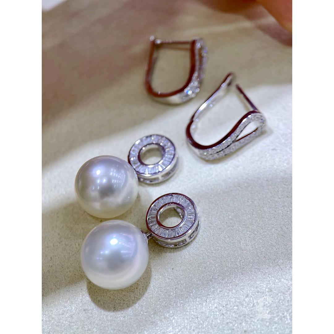 【Pendientes de aro convertibles con perlas del mar del sur 3 en 1 de Esculpida Geometría】Aurora en venta 1