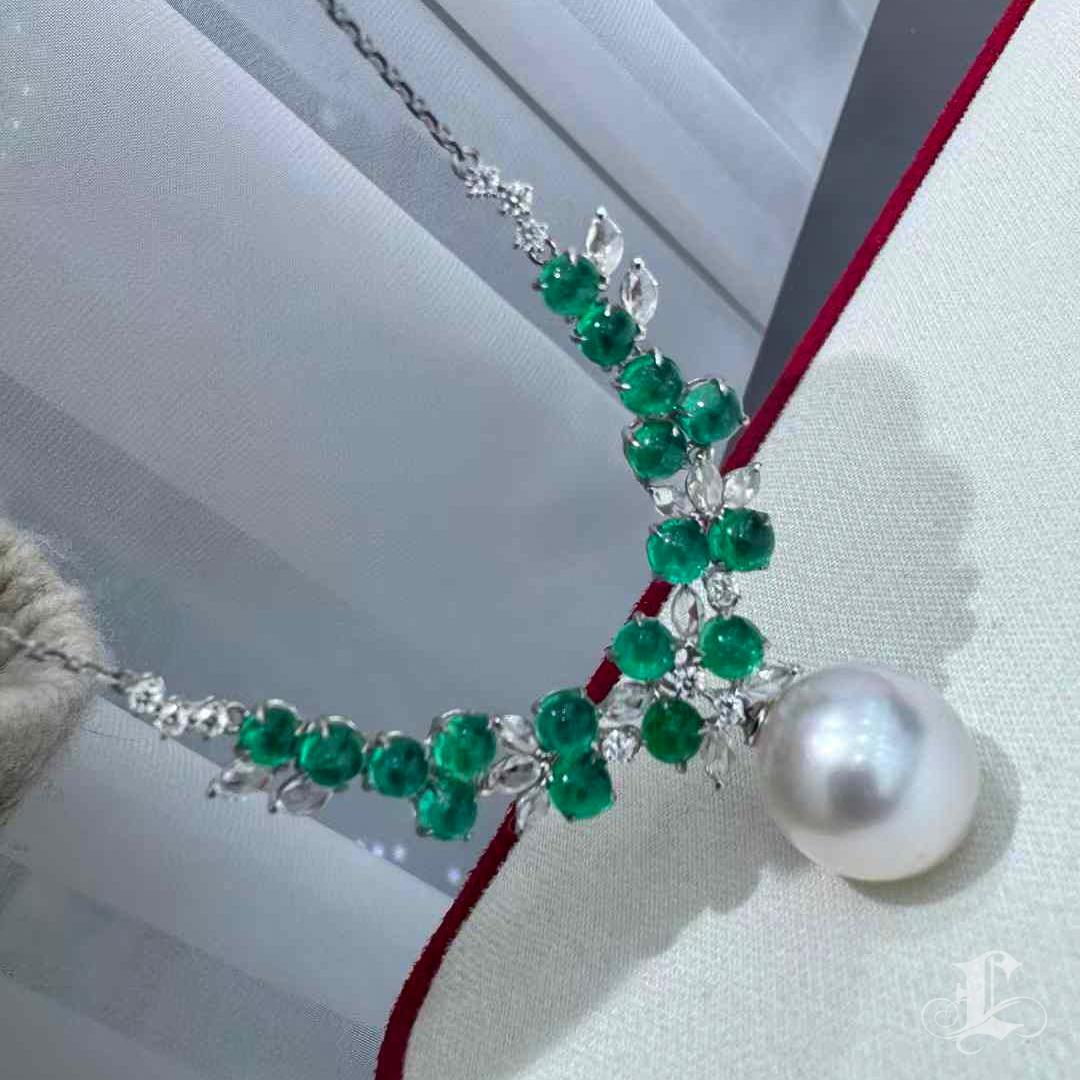 De las mujeres 【Corona Radiante】Collar Colgante Convertible Esmeralda Enredadera Perla del Mar del Sur en venta