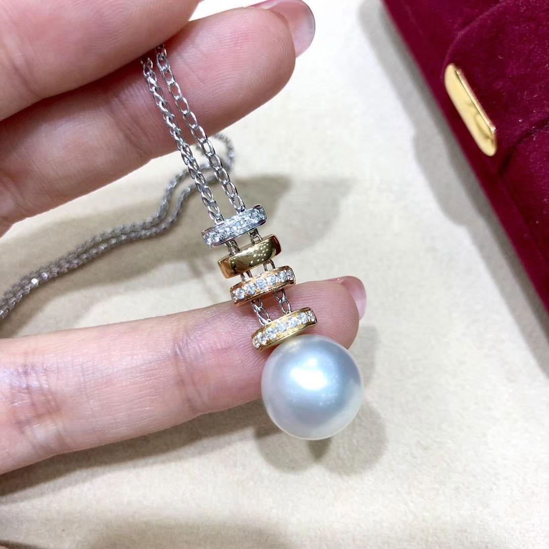 Women's 【Lustre Arc】Convertible Tricolor Y-Drop South Sea Pearl Diamond Necklace For Sale