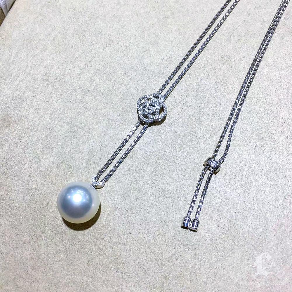 【Lustre Arc】Adjustable Knot Aurora AAAA South Sea Pearl Diamond Y Necklace en vente 3