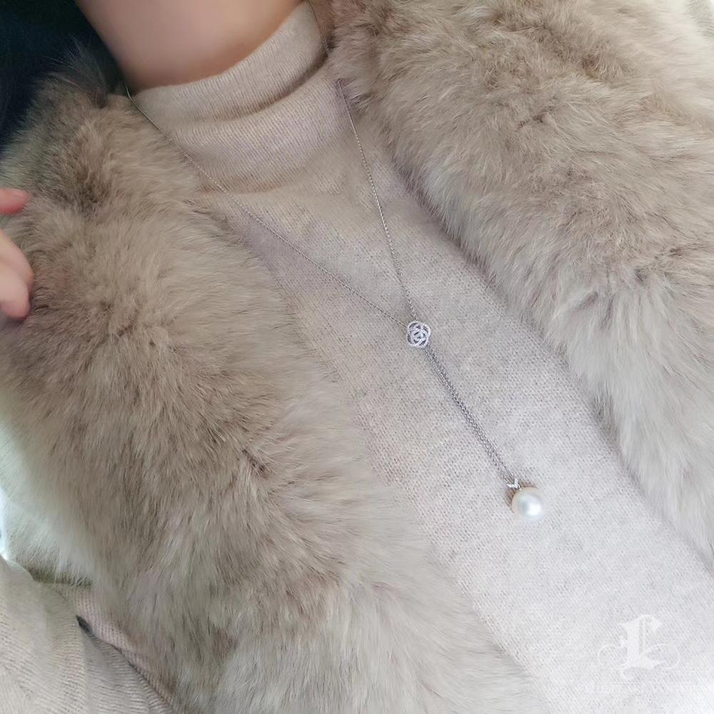 【Lustre Arc】Adjustable Knot Aurora AAAA South Sea Pearl Diamond Y Necklace en vente 4