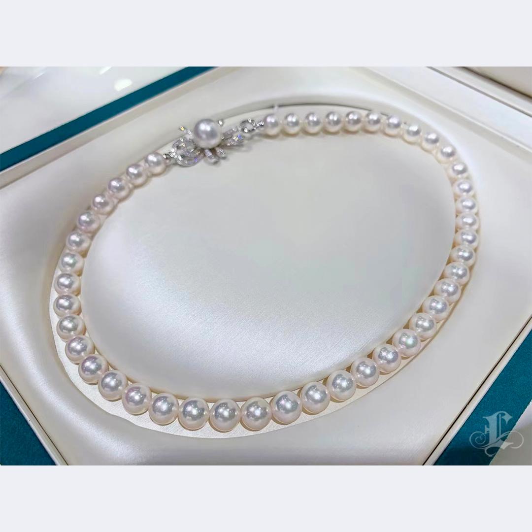 【 Lustre Arc】Convertible Bow Grace Aurora Akoya Pearl Pendant Necklace For Sale 2