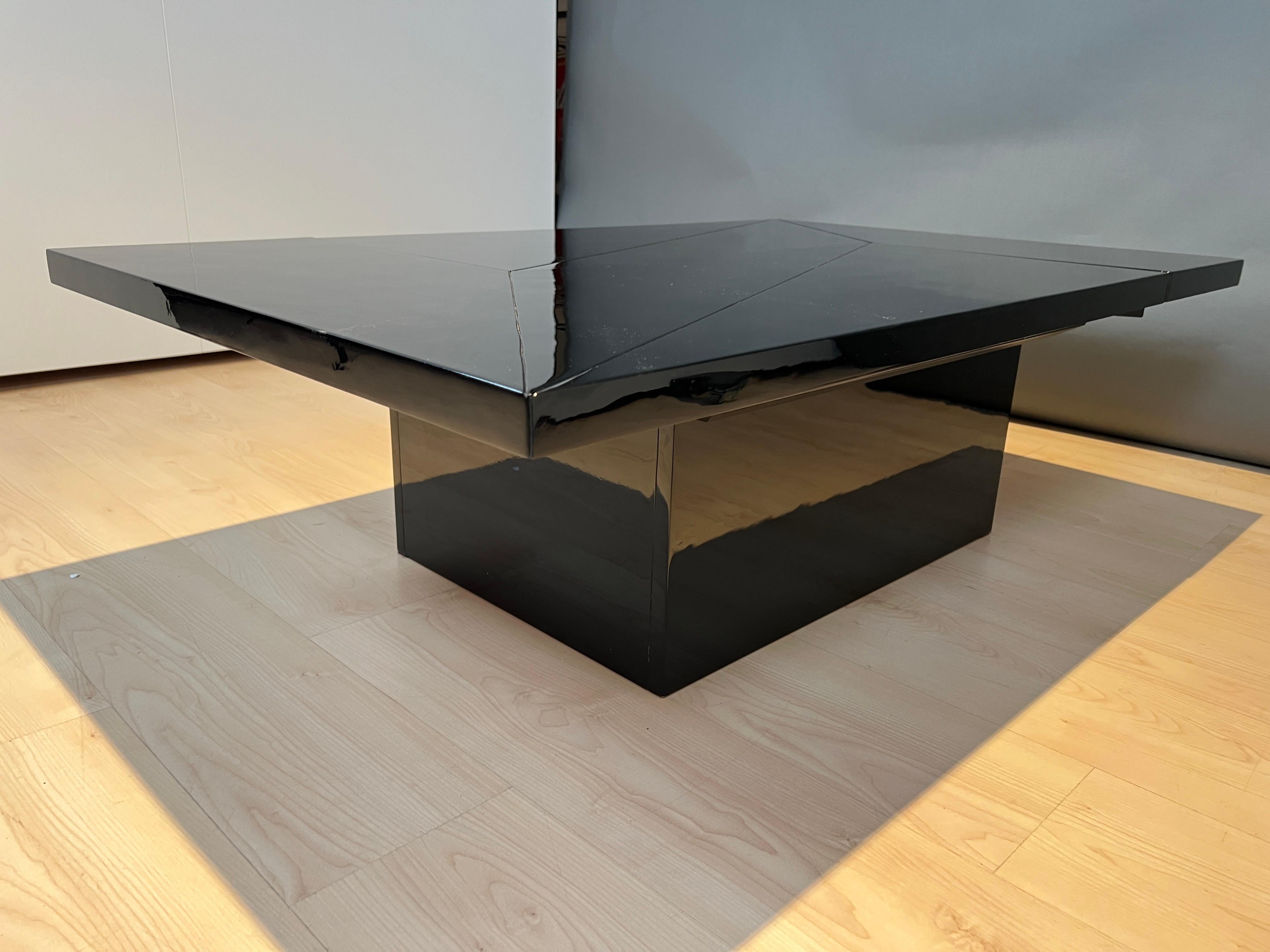 Convertible Coffee Table by Roche Bobois, Black Lacquer, France, 1970s For Sale 1