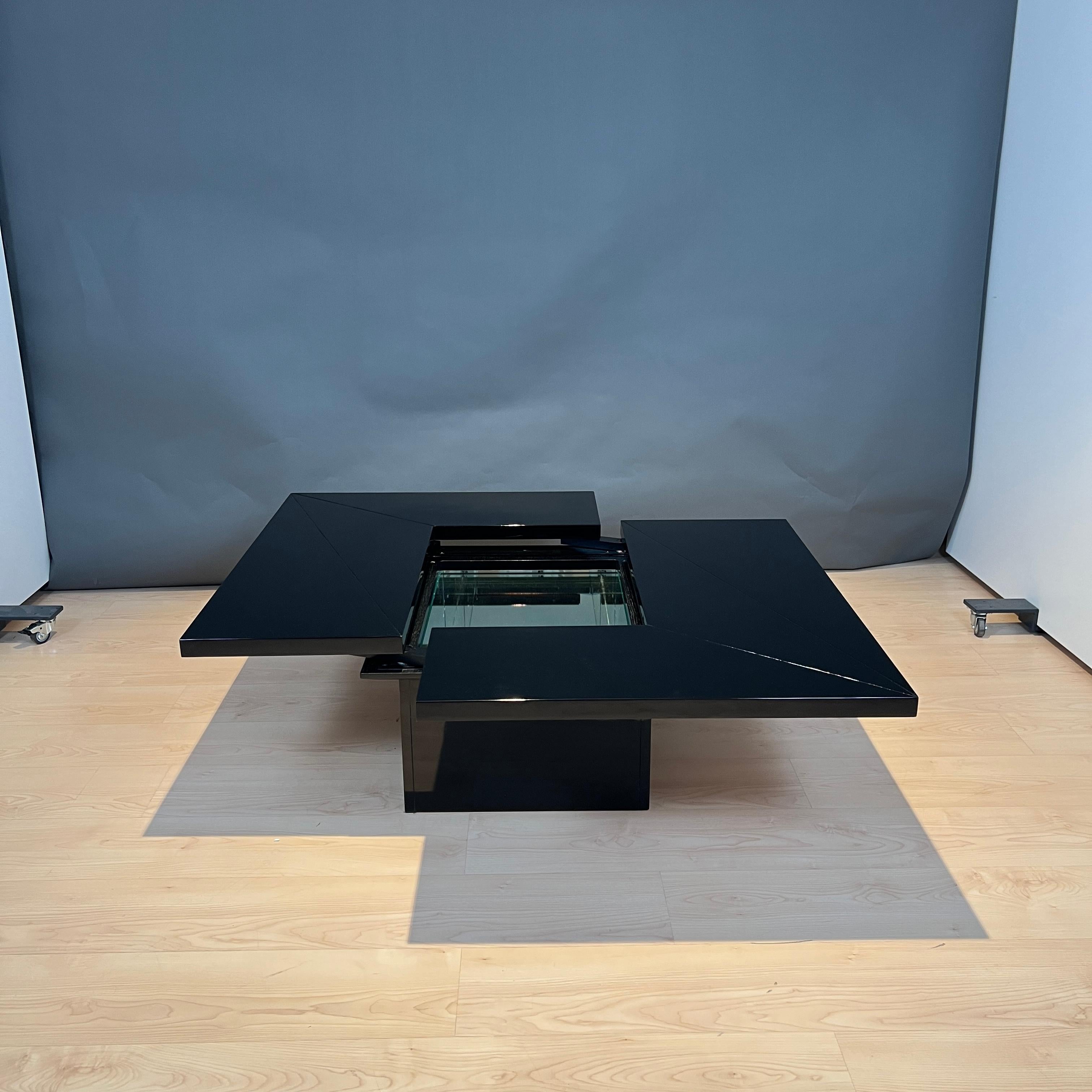 Modern Convertible Coffee Table by Roche Bobois, Black Lacquer, France, 1970s For Sale