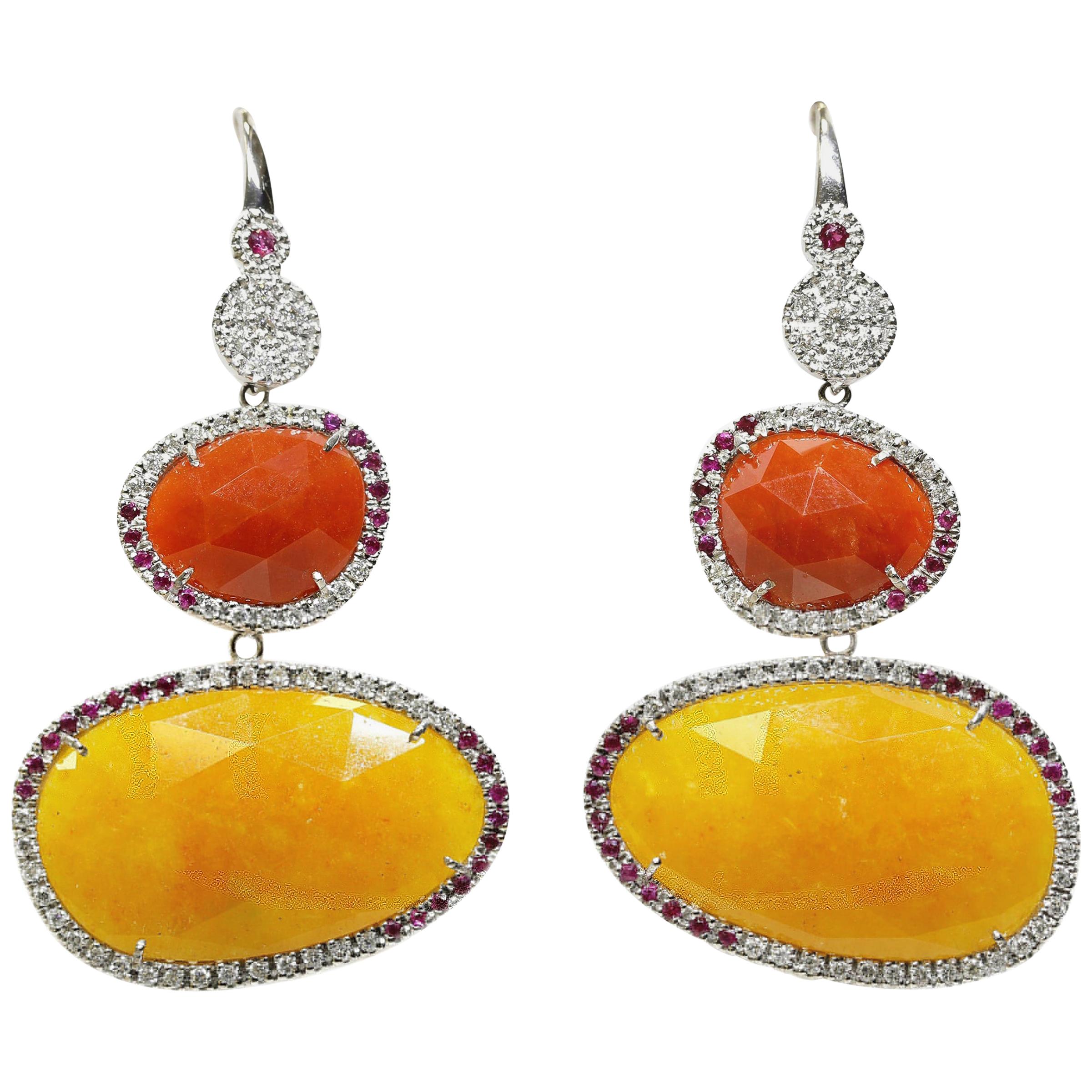 Contemporary 18 Karat White Gold Ruby Diamond (F/G VVS) and Jade Drop Earrings 