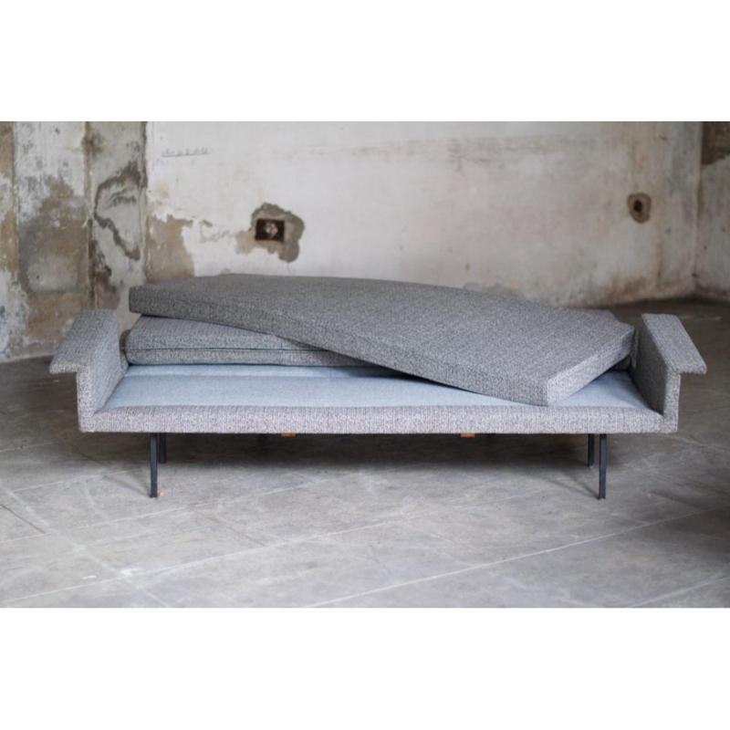 Convertible Fabric Sofa by René Jean Caillette for Steiner, 1961 In Excellent Condition For Sale In Andrézieux-Bouthéon, FR