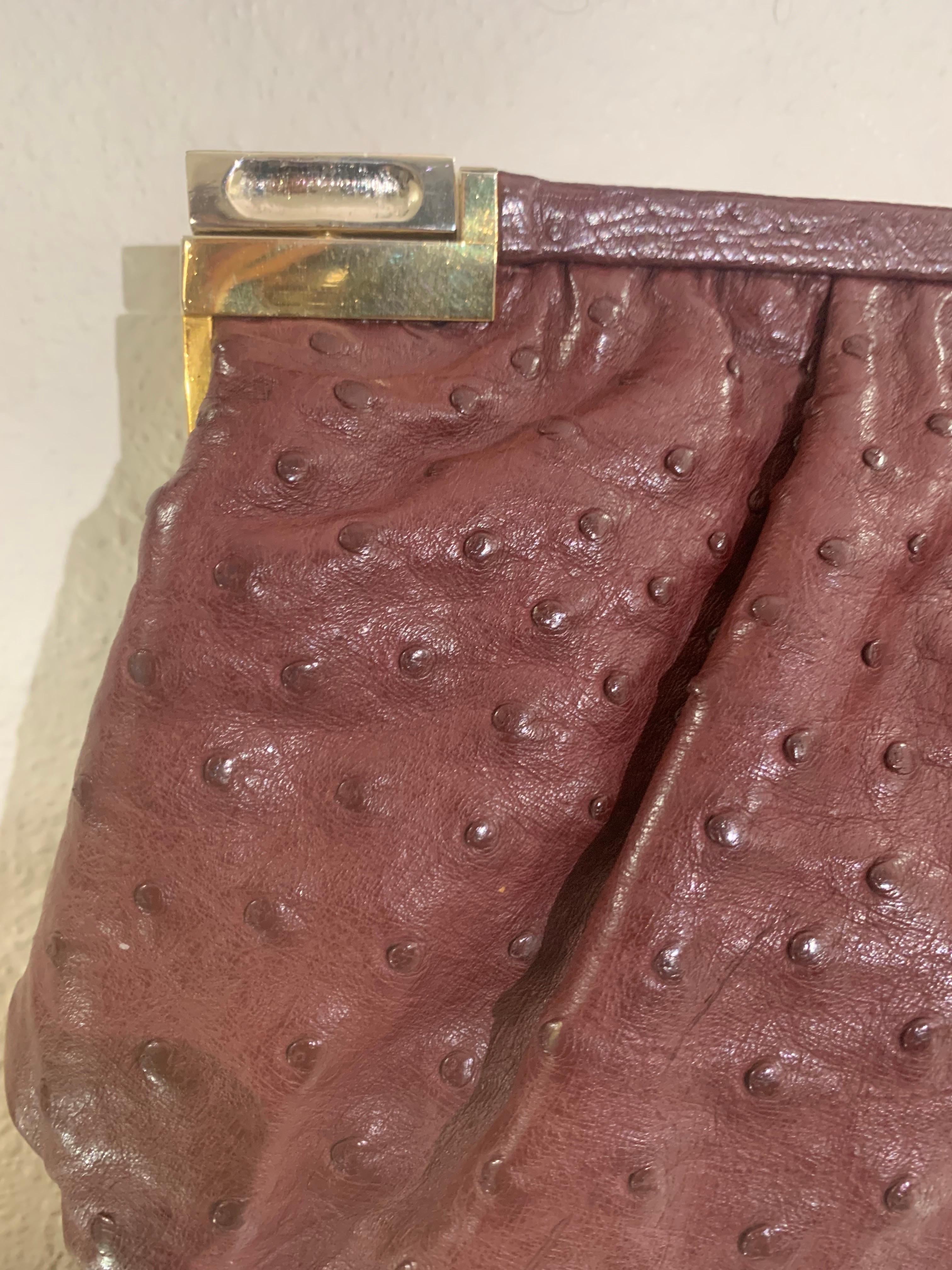 Convertible Fiorenza Chain Handle / Clutch Bag in Burgundy Ostrich Skin For Sale 7
