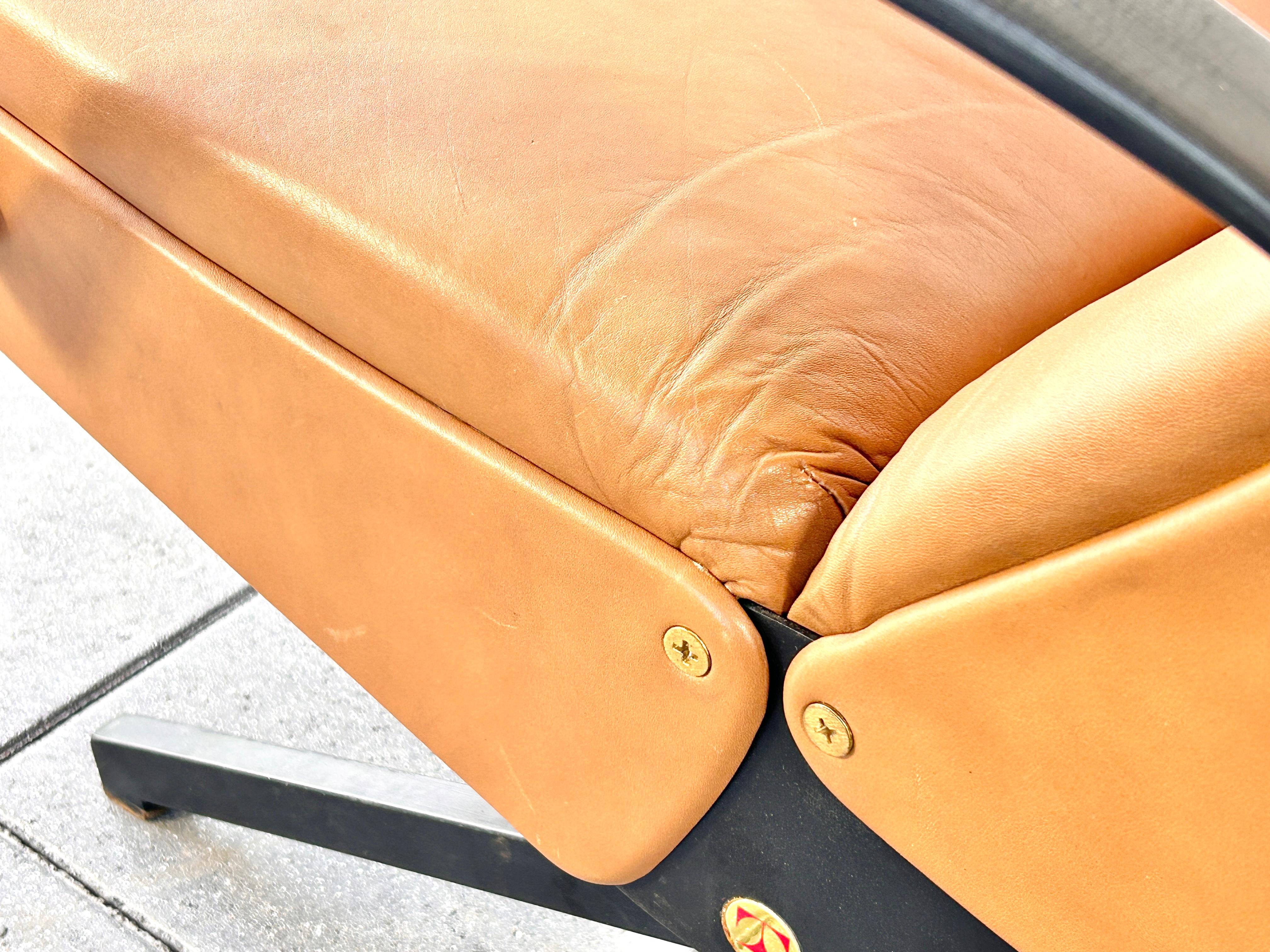 convertible lounge chair P40 designed by Osvaldo Borsani for Tecno 1954 For Sale 11