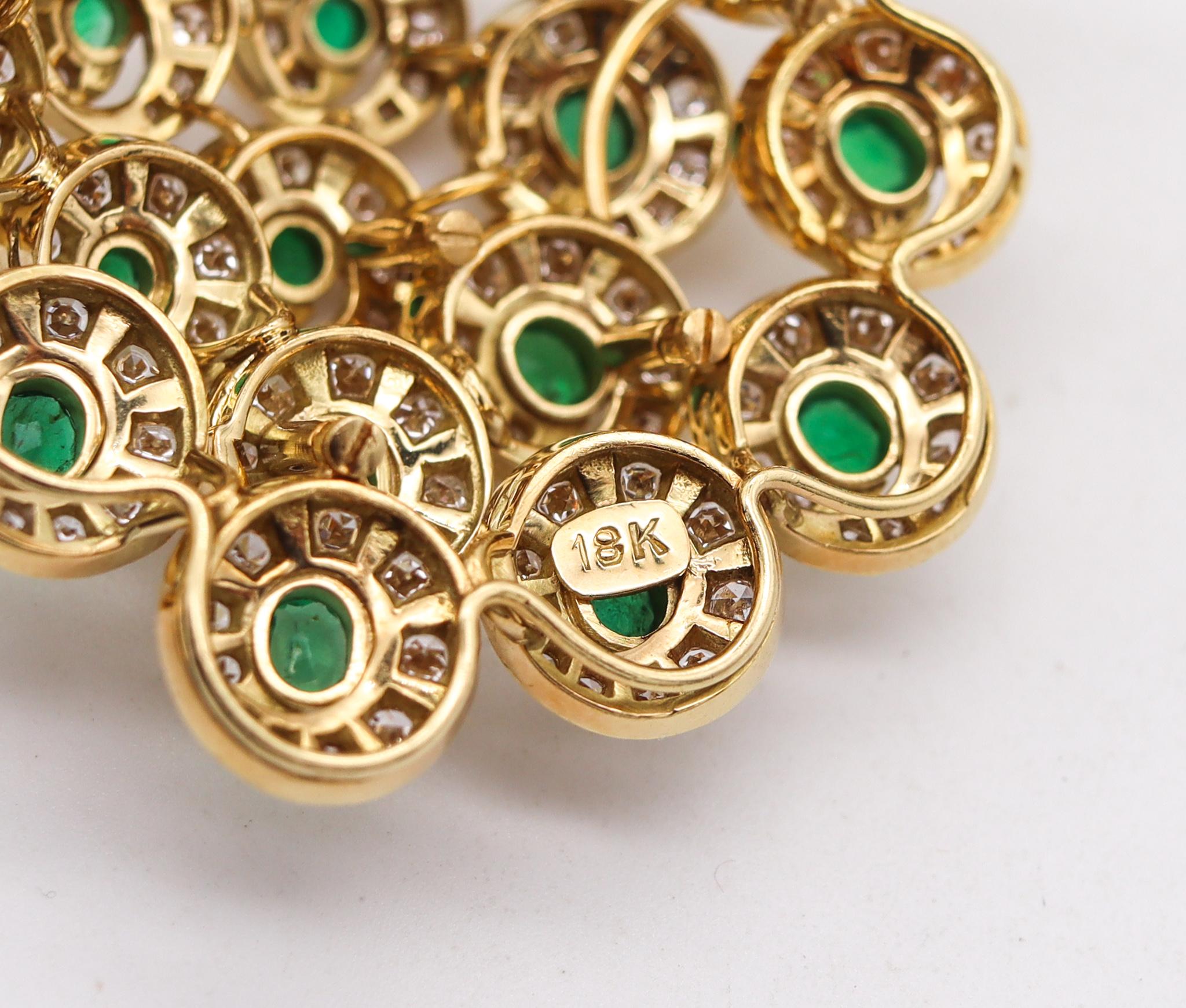 Convertible Pendant Brooch in 18Kt Gold with 10.48 Cts in Diamonds and Emeralds In Excellent Condition For Sale In Miami, FL
