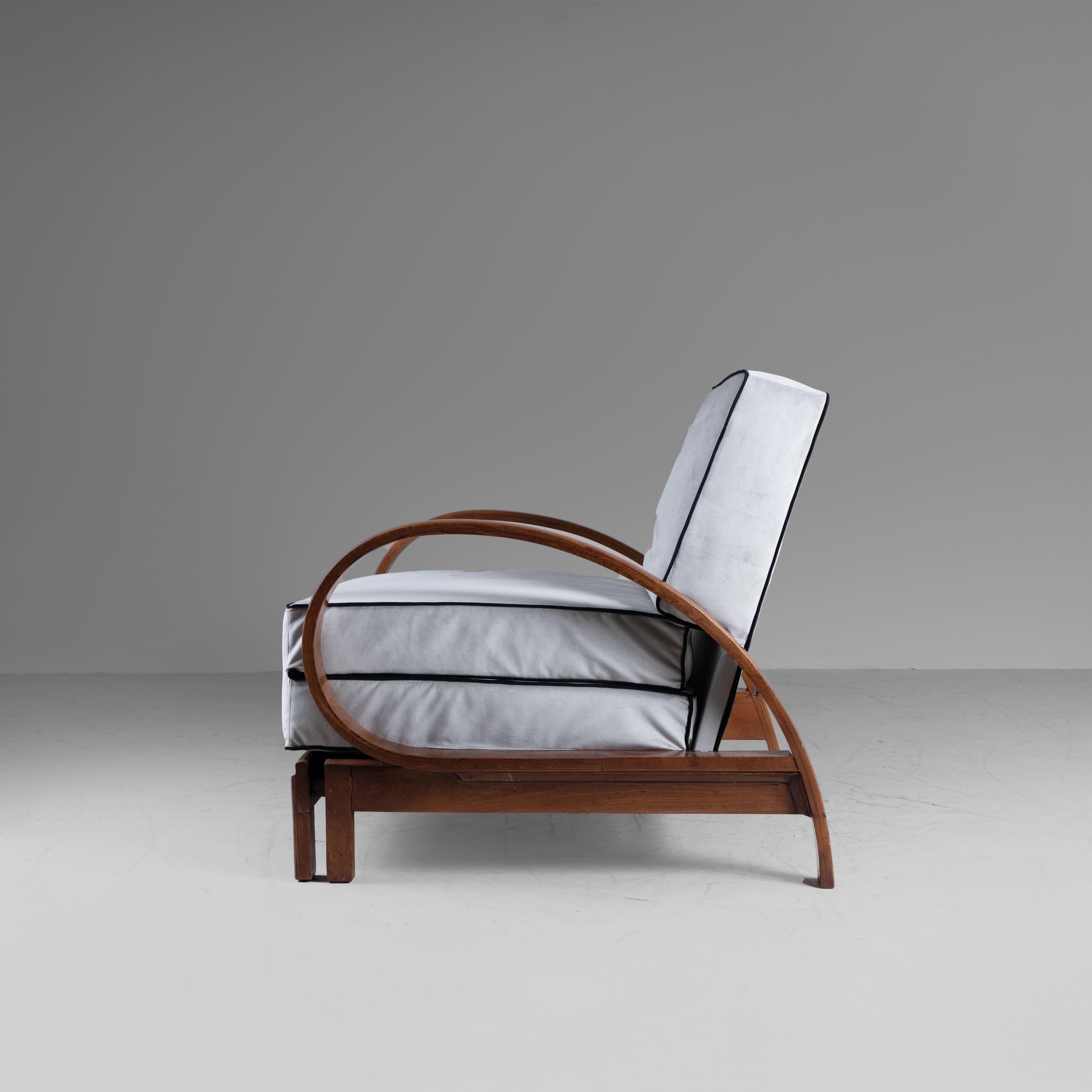 Verwandelbarer Sessel aus Holz und grauem Samt von Cerutti, Deco-Stil 1940 im Zustand „Gut“ im Angebot in Milano, Lombardia