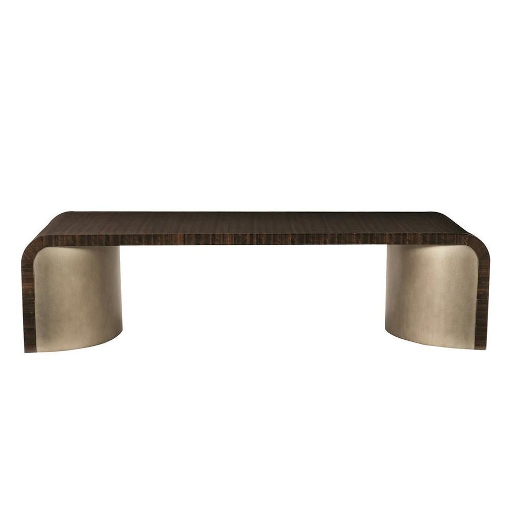 Coffee table convex bronze with a solid eucalyptus
Aged varnished top. With 2 convex smoked bronze bases.
Also available in side table convex bronze.