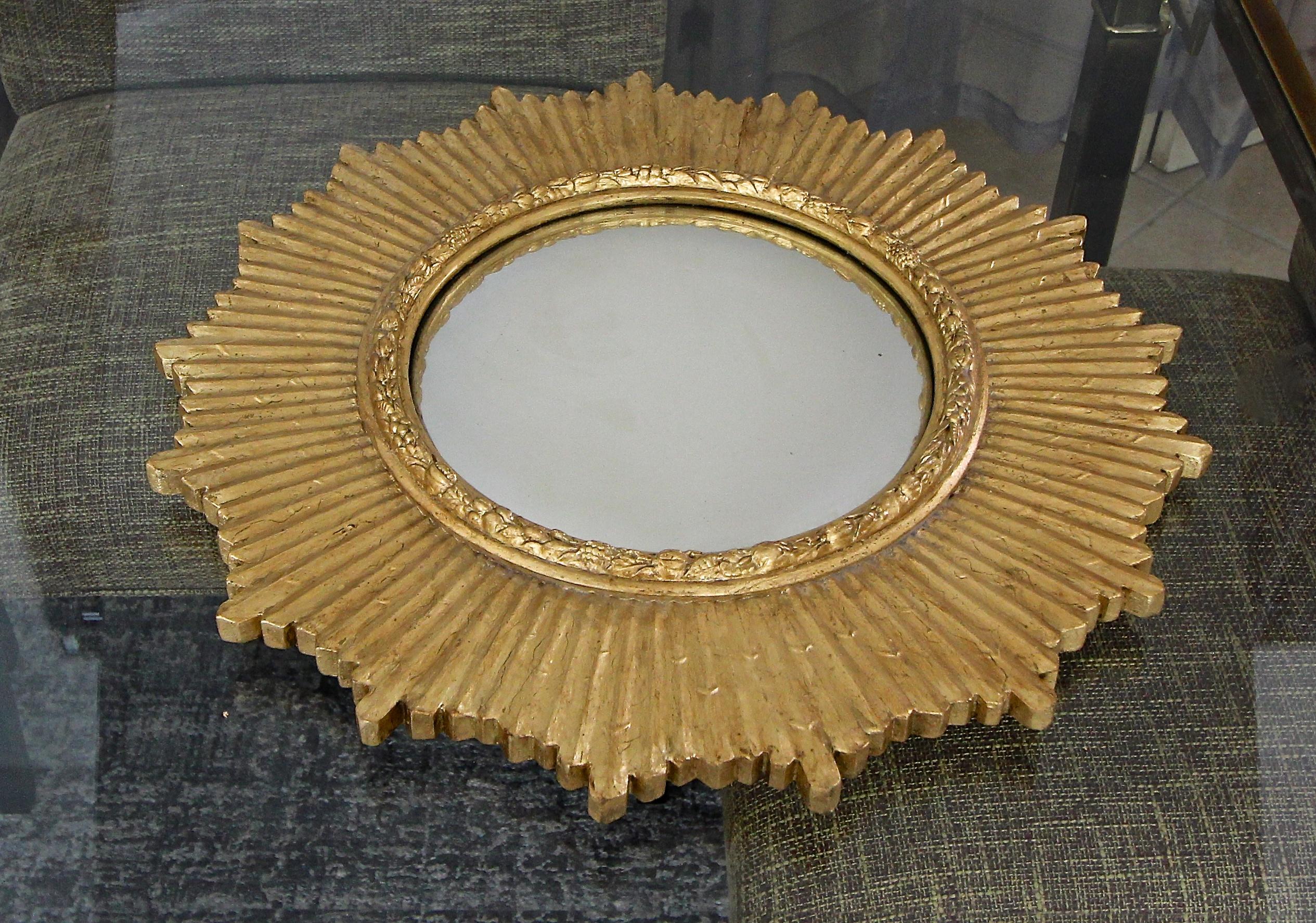 Convex Sunburst Giltwood Wall Mirror In Good Condition In Palm Springs, CA