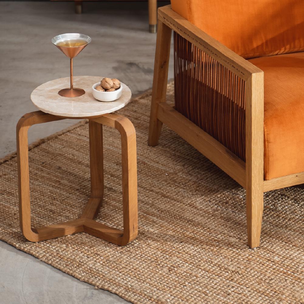 Mesa de centro de mármol Cony R30, madera maciza de roble y mármol, hecha a mano Escandinavo moderno en venta