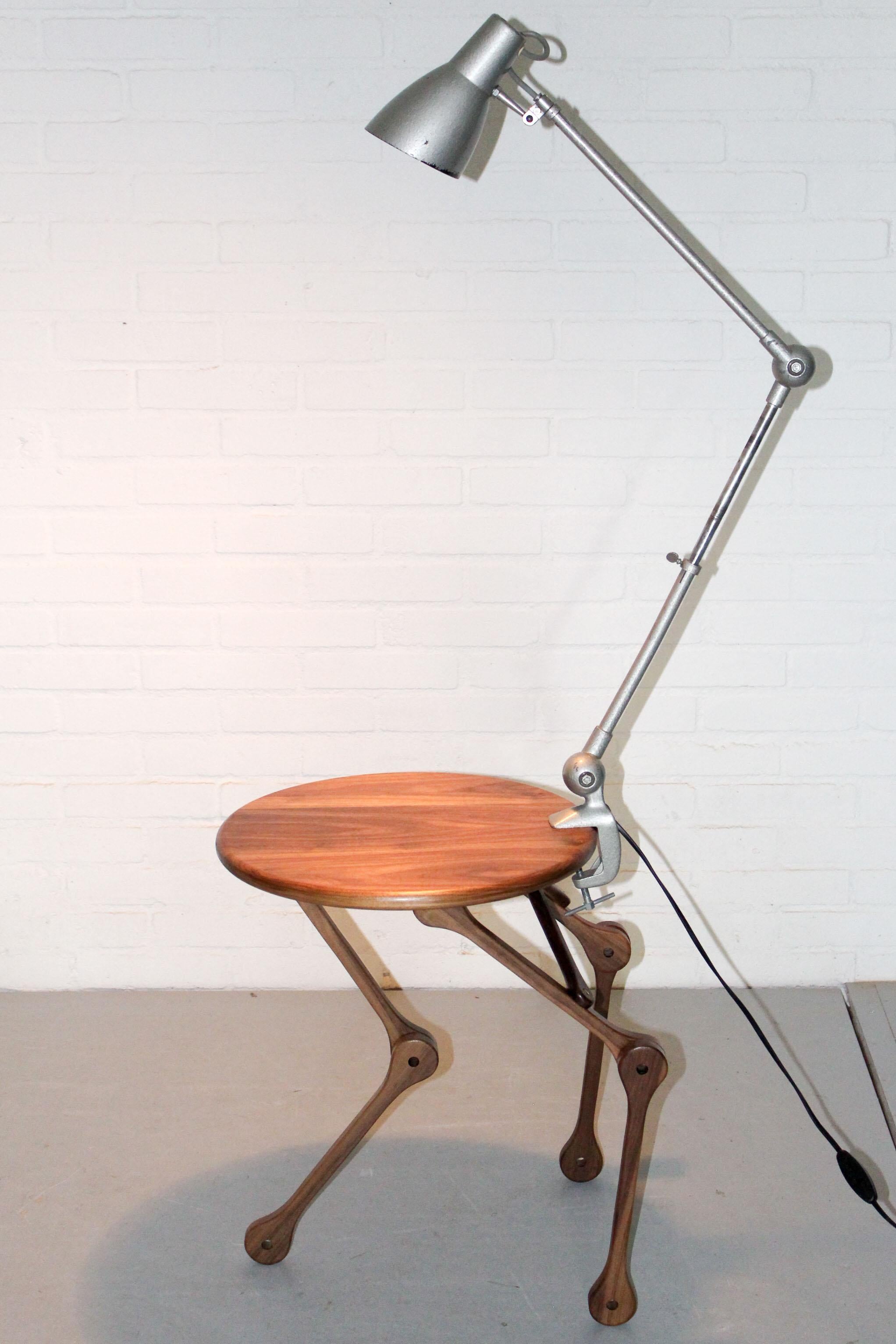 Cool and Funky Industrial Robotic Style Table Lamp In Good Condition For Sale In Appeltern, Gelderland