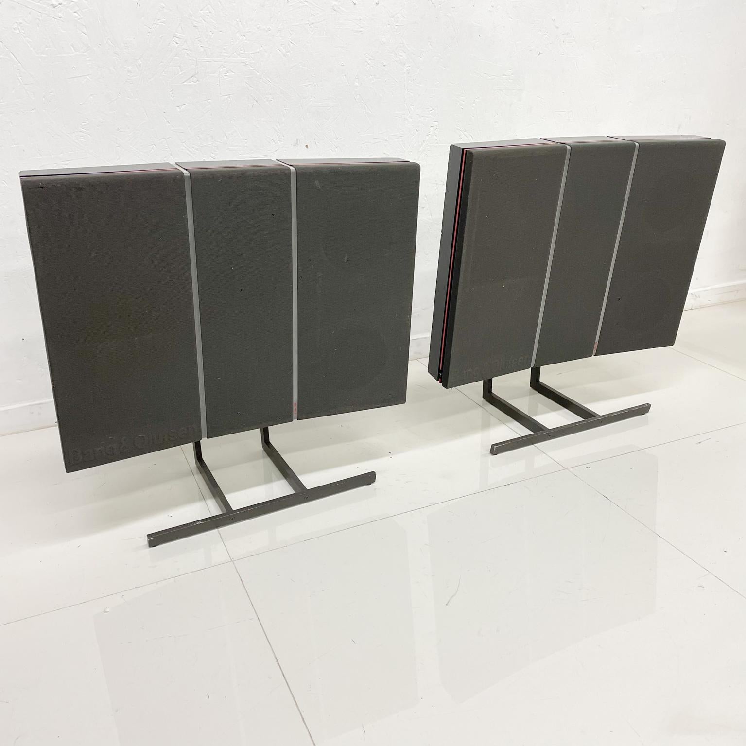 Late 20th Century 1980s B &O Bang Olufsen Speakers 6513 Red Line 60.2 Floor Pedestals 