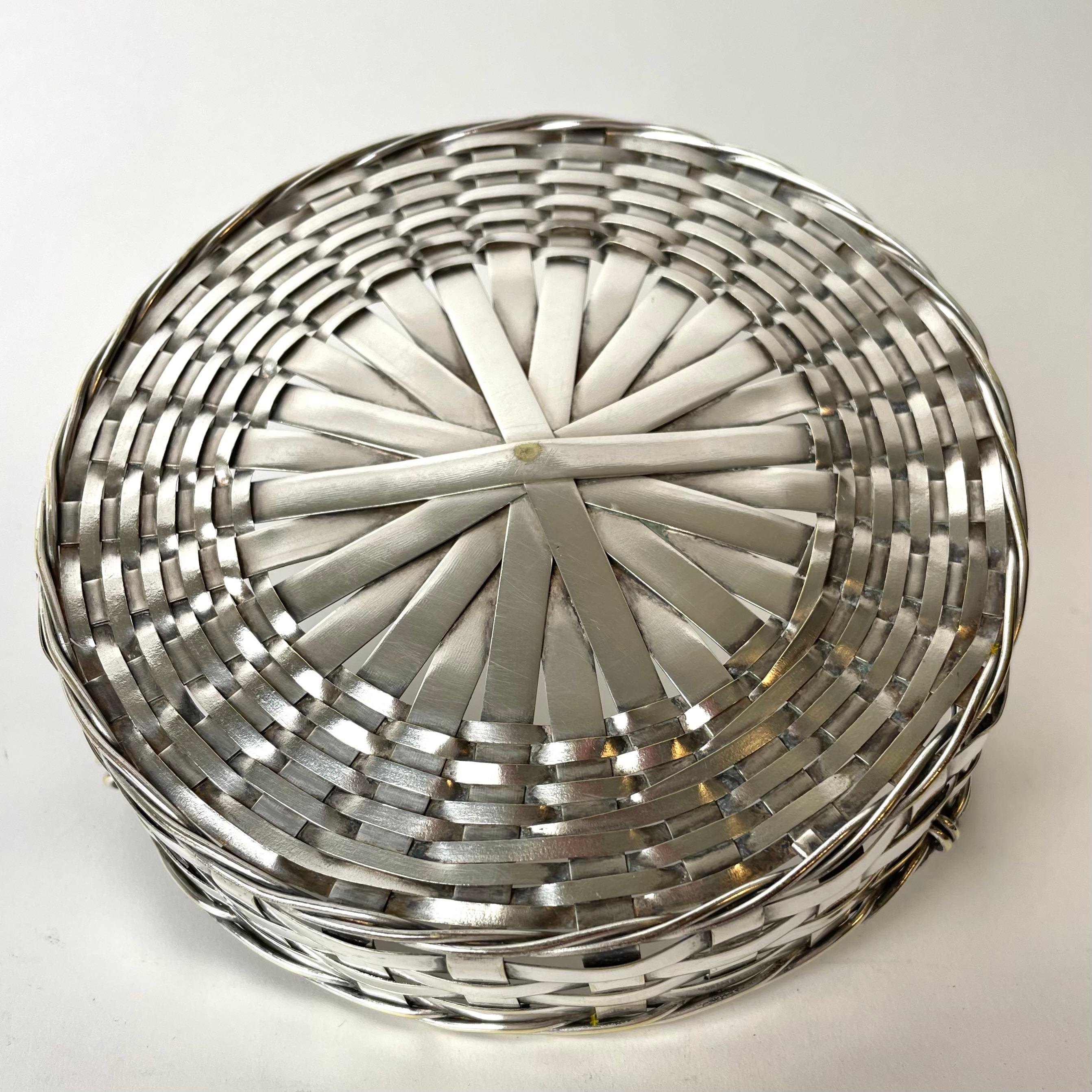 Cool Coaster in Braided Silver Plated Metal from the, Early 20th Century For Sale 3