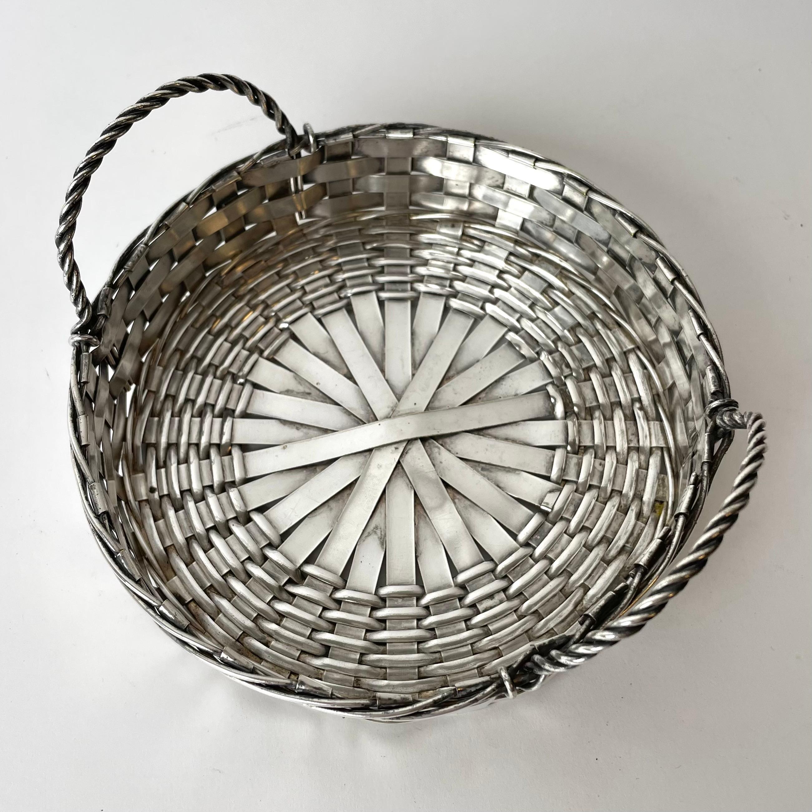 Cool Coaster in Braided Silver Plated Metal from the, Early 20th Century For Sale 4