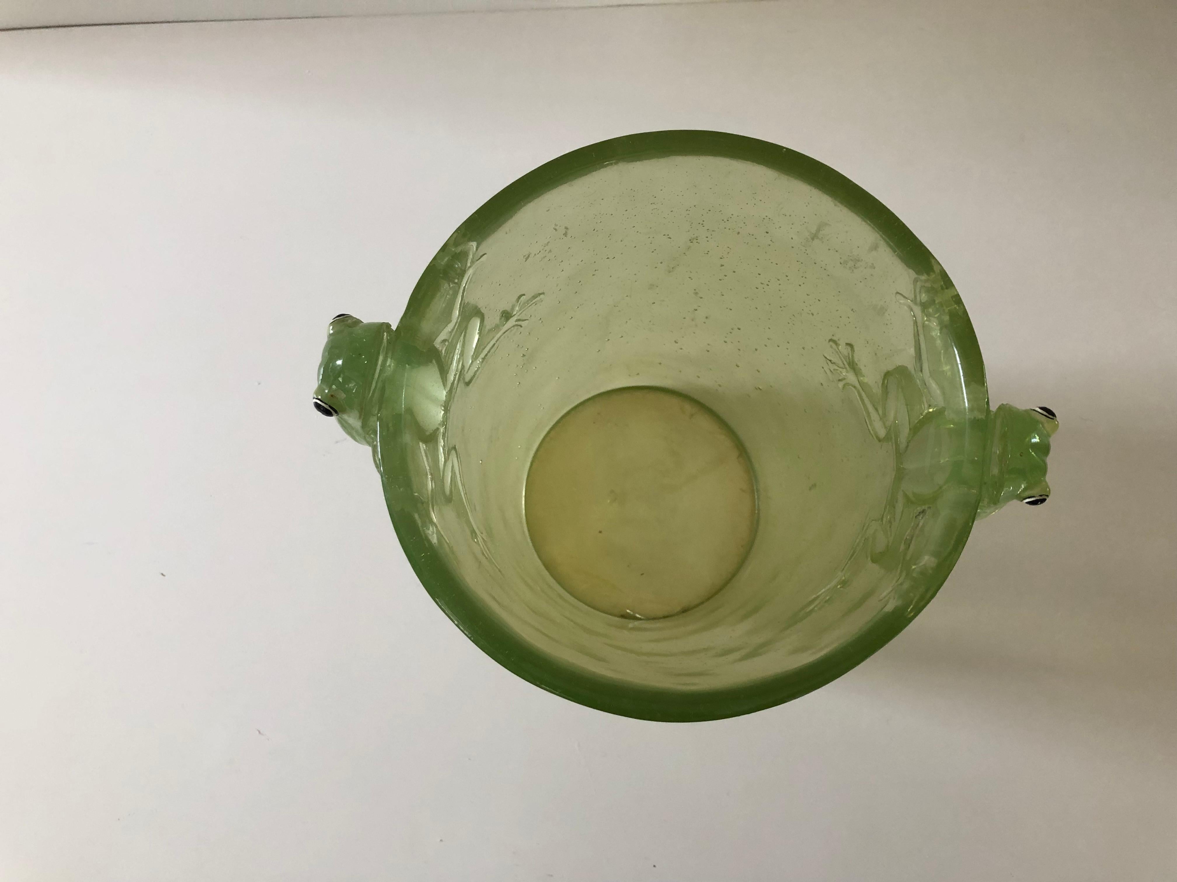 Cool Green Mid-Century Modern Acrylic Ice Bucket with Frogs 1