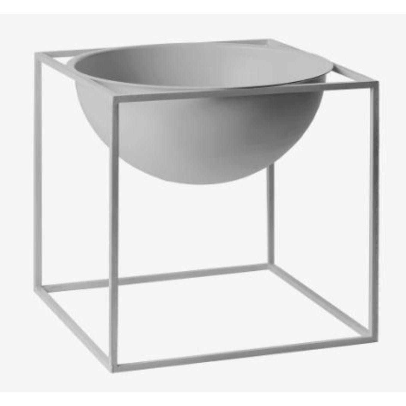 Cool grey large Kubus bowl by Lassen
Dimensions: D 23 x W 23 x H 23 cm 
Materials: metal 
Weight: 3 Kg

Kubus Bowl is based on original sketches by Mogens Lassen, and contains elements from Bauhaus, which Mogens Lassen took inspiration from.