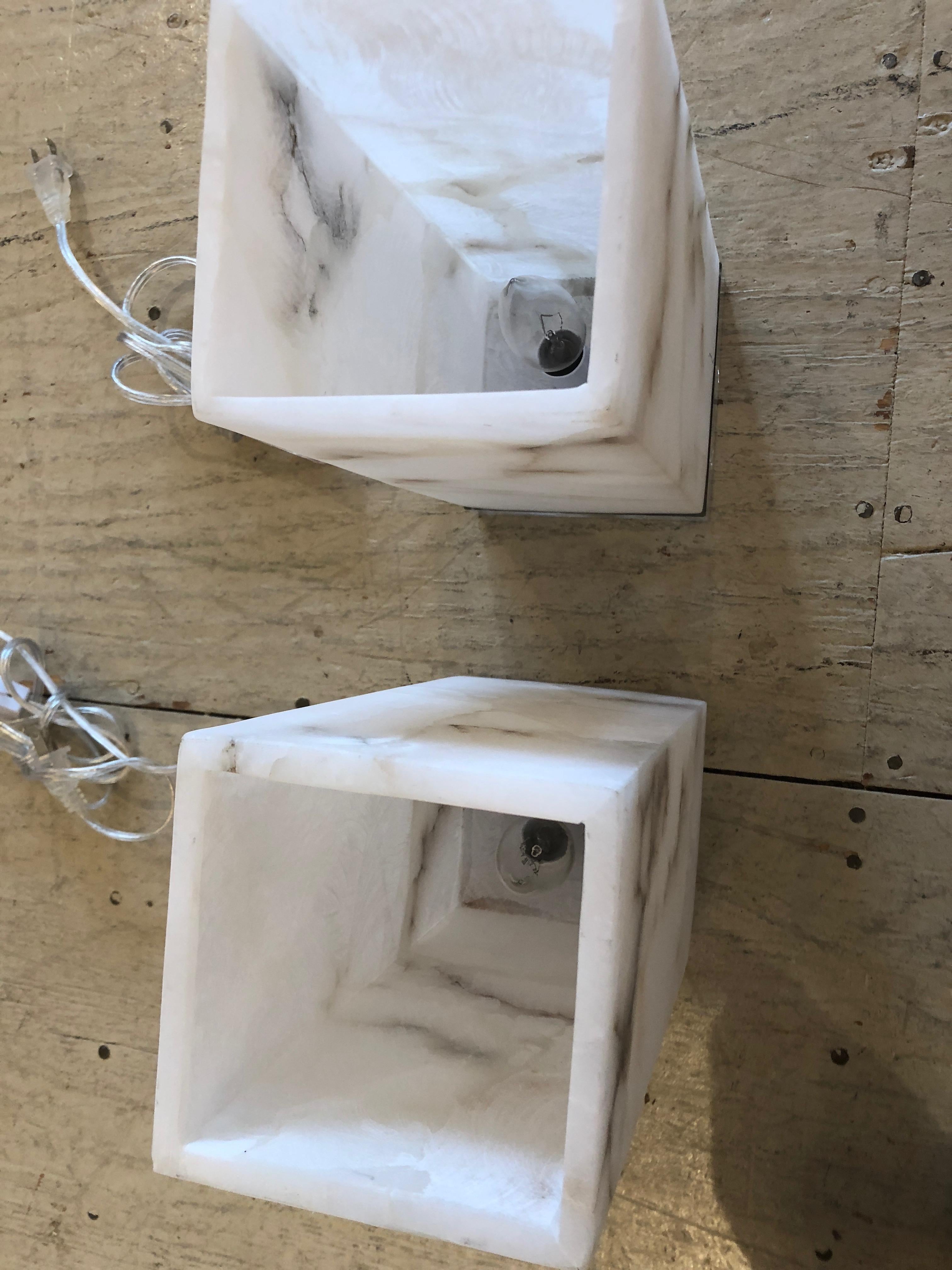 Cool Marble Cubes on Lucite Bases Table Lamps In Excellent Condition In Hopewell, NJ