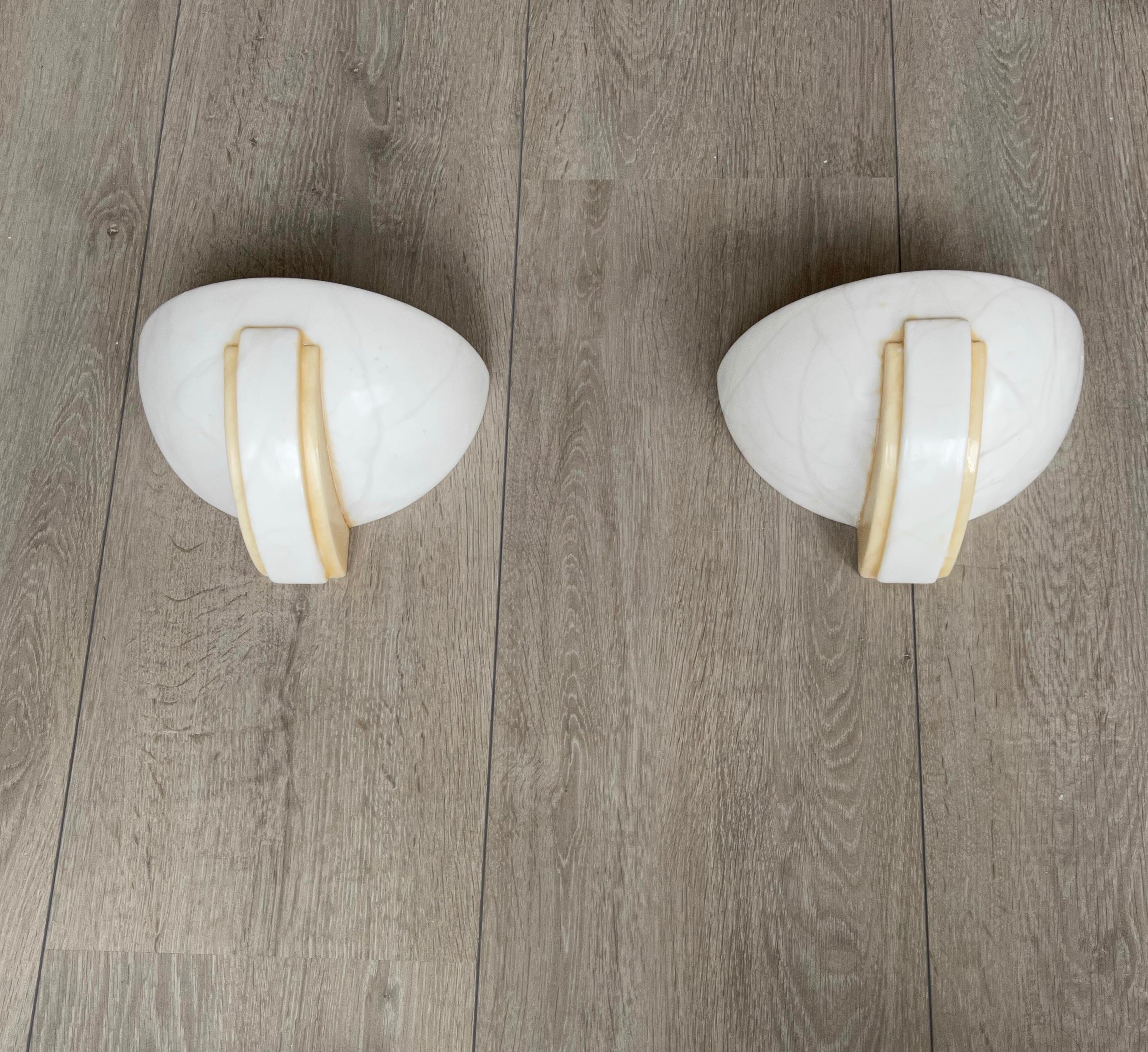 Mid-Century Era Set of Two of Art Deco Style Alabaster Sconces or Wall Lamps In Excellent Condition In Lisse, NL