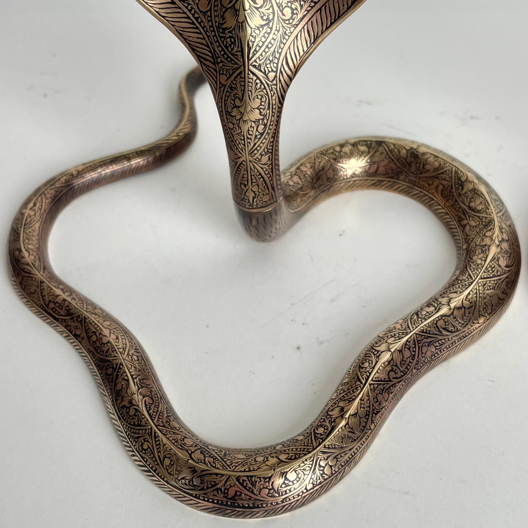 Cool Pair of Brass Cobra Candlesticks from the 1930s In Good Condition For Sale In Knivsta, SE