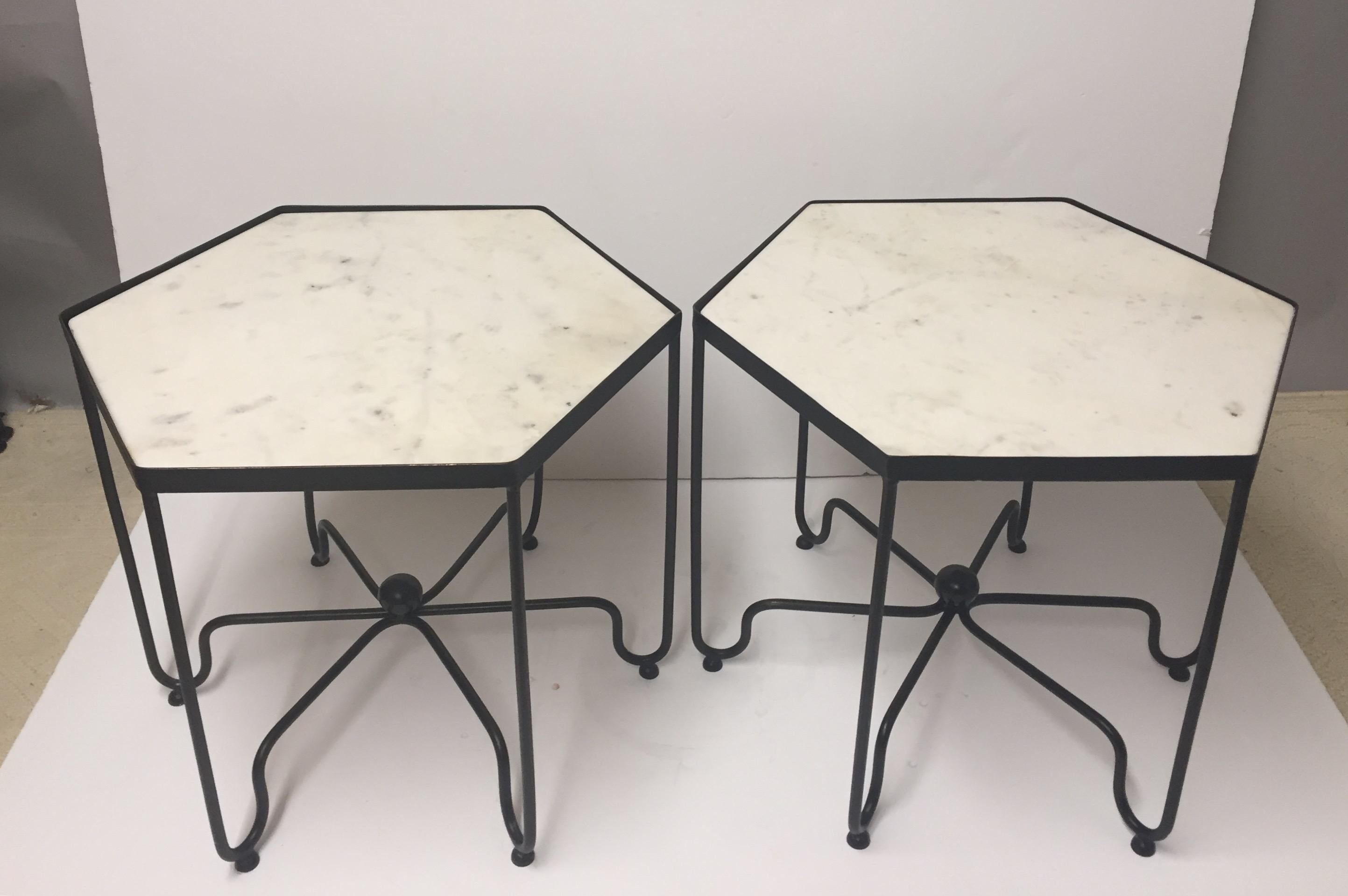 Cool Pair of Mid-Century Modern Six-Sided Salterini End Tables In Excellent Condition In Hopewell, NJ