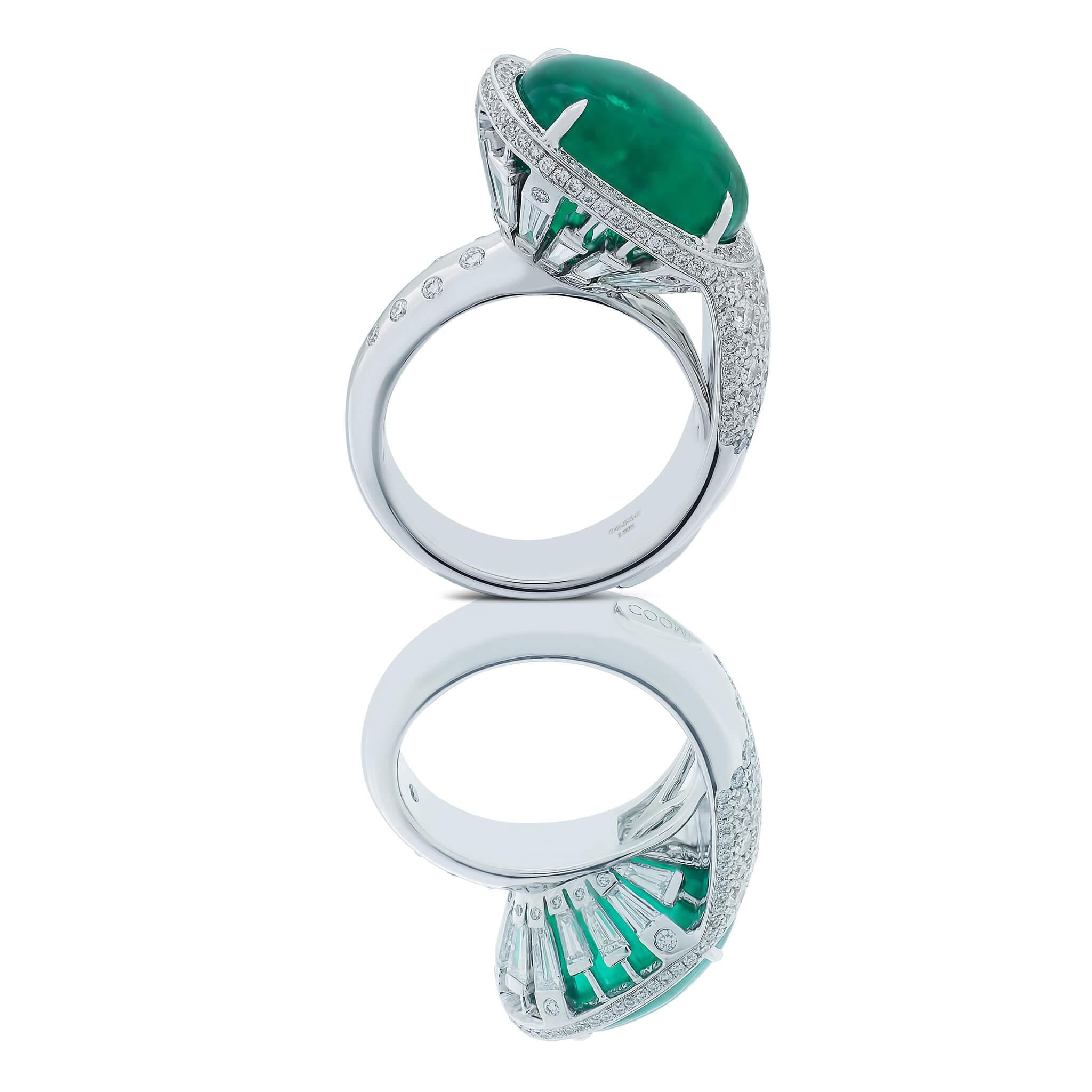 Coomi 18 Karat White Gold Emerald and Diamond Cocktail Ring In New Condition In Secaucus, NJ
