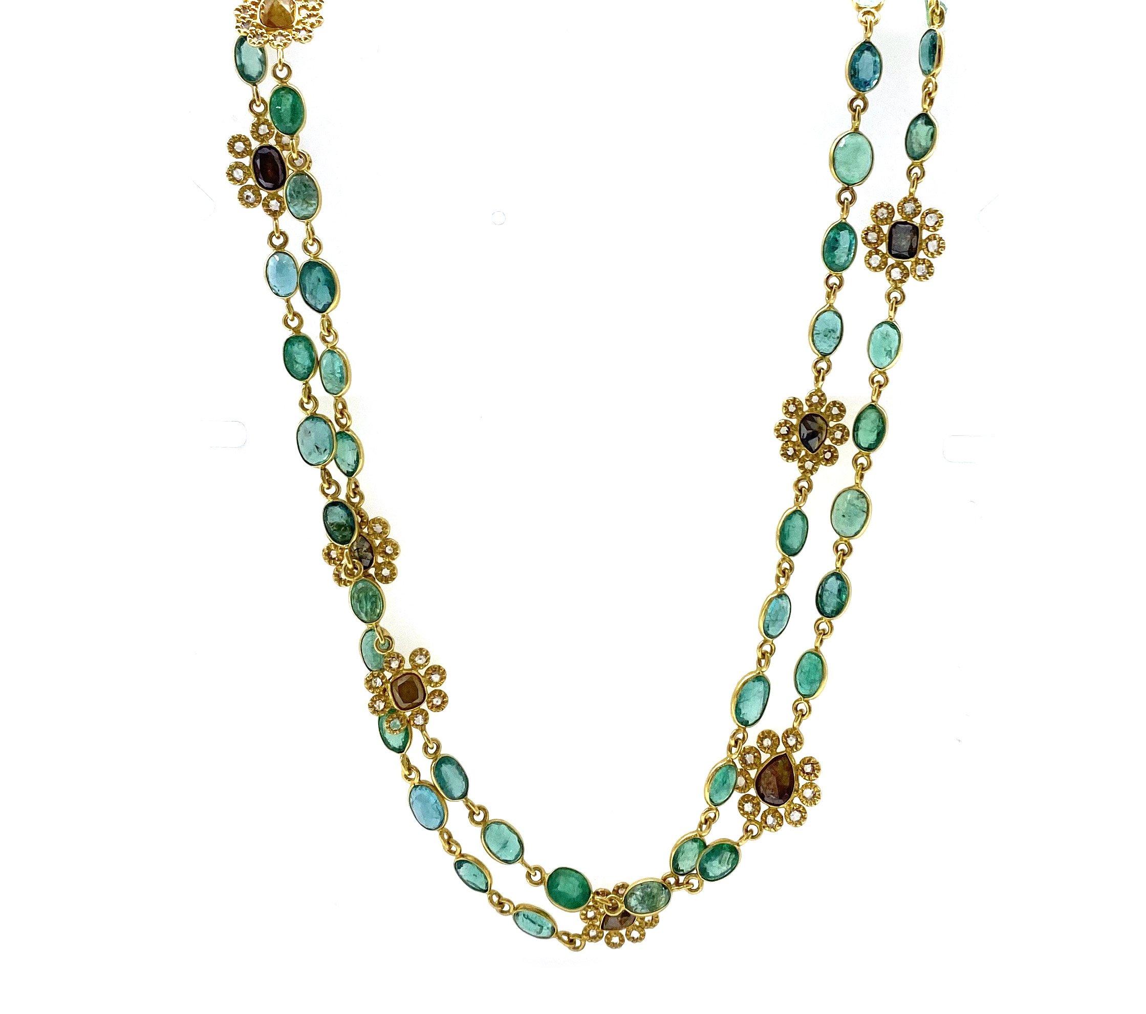 Coomi Affinity Emerald Flower Necklace in 20 Karat Gold In New Condition In Secaucus, NJ