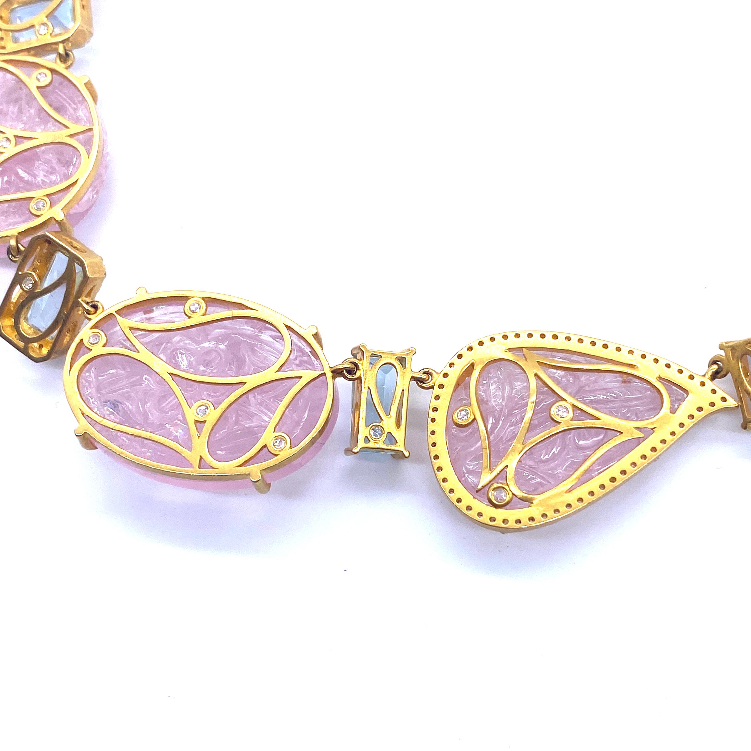 COOMI Carved Morganite, Aquamarine and Diamond Necklace in 20 Karat Yellow Gold In New Condition In Secaucus, NJ