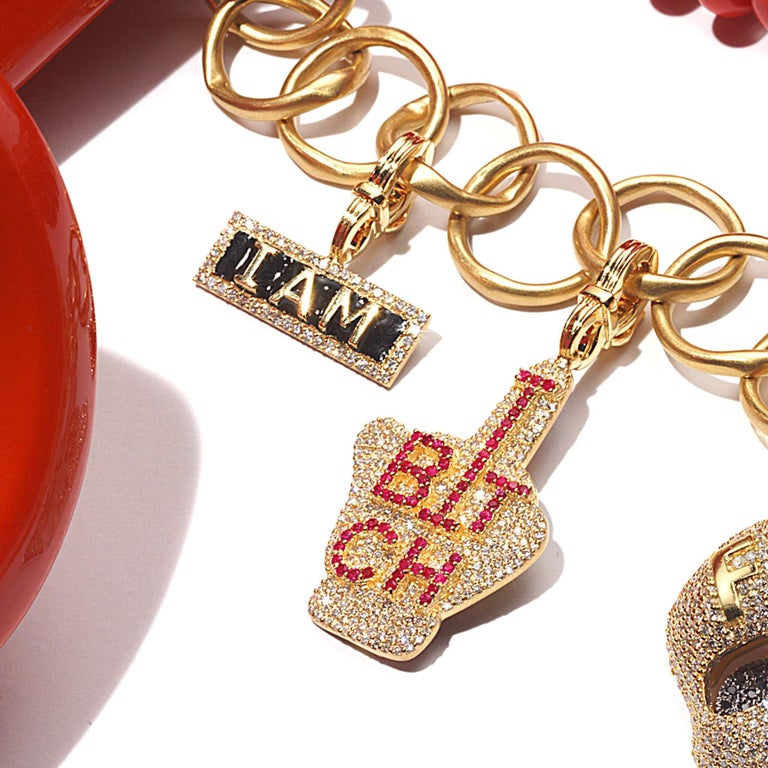 COOMI "I Am" Diamond Pendant Set in 20-Karat Gold For Sale at 1stDibs | am  locket gold, 20 karat gold necklace, am pendant design