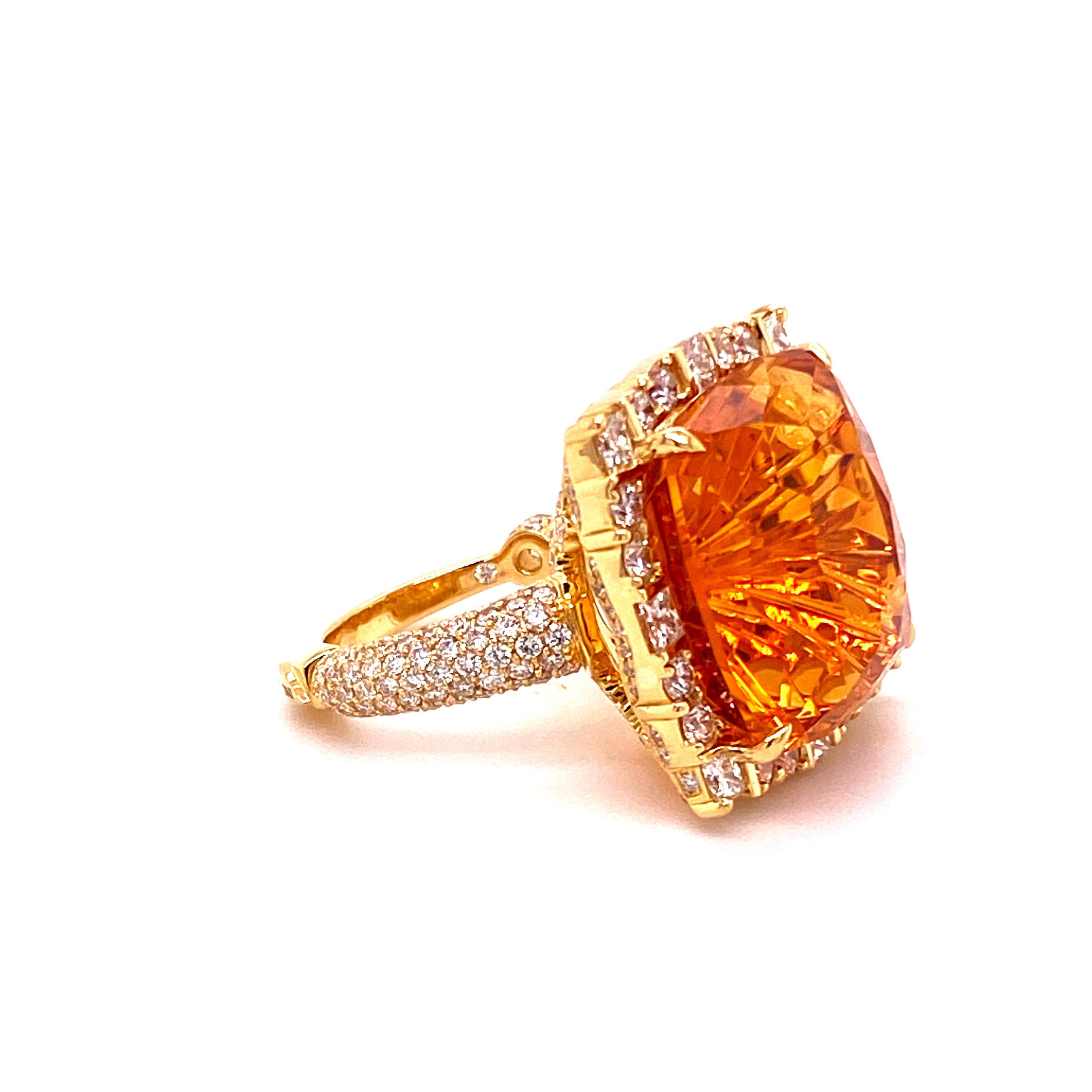 COOMI Madeira Cocktail-Ring aus 20 Karat Gelbgold mit Citrin und Diamant im Zustand „Neu“ in Secaucus, NJ