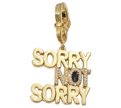 Colgante Coomi "Sorry Not Sorry" de oro de 20 quilates