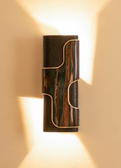 Aplique de pared Coonoor Bronce A en latón, piedra semipreciosa, Viya by Vikram Goyal