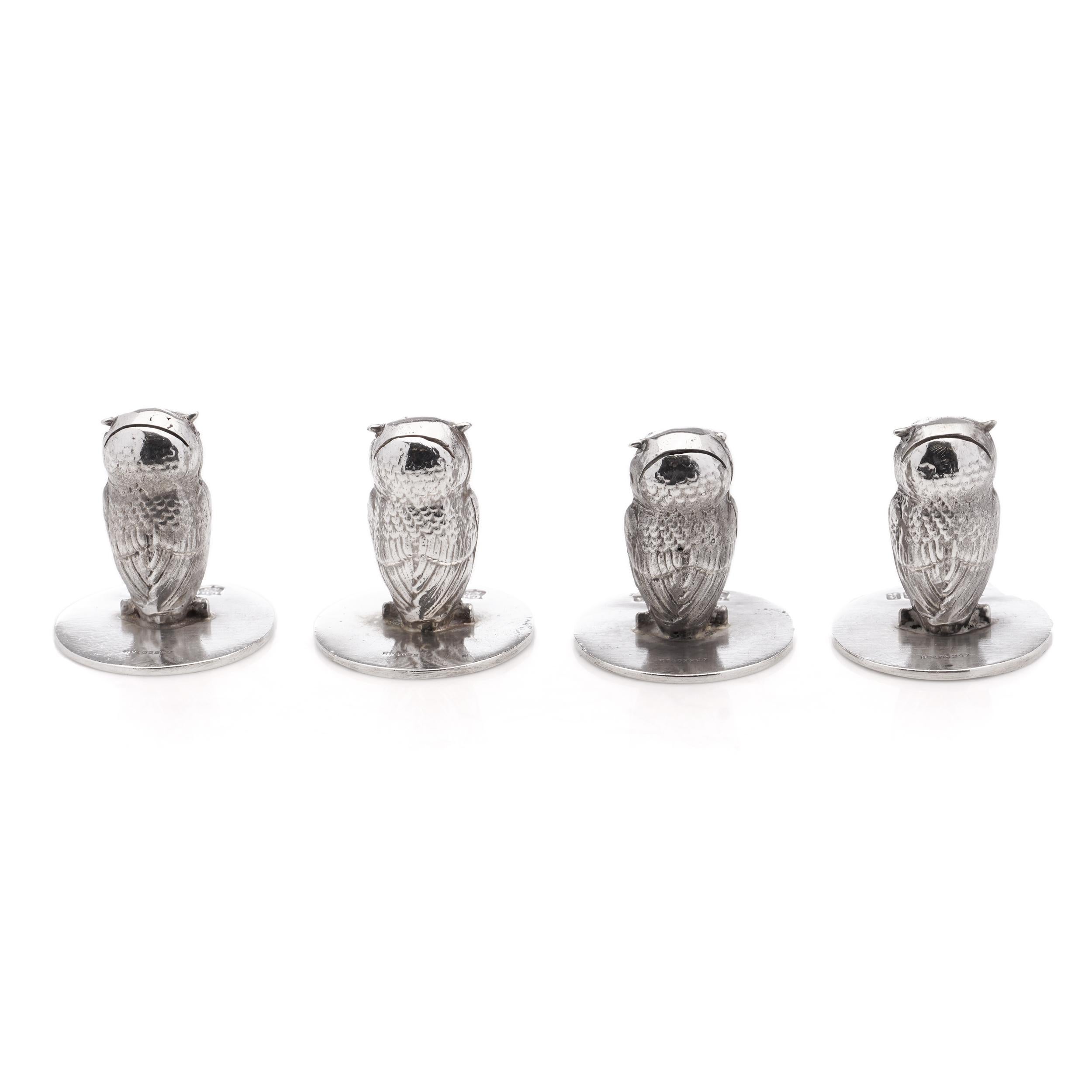 Cooper Brothers & Sons Ltd set of 4 owl-shaped place card holders In Good Condition For Sale In Braintree, GB