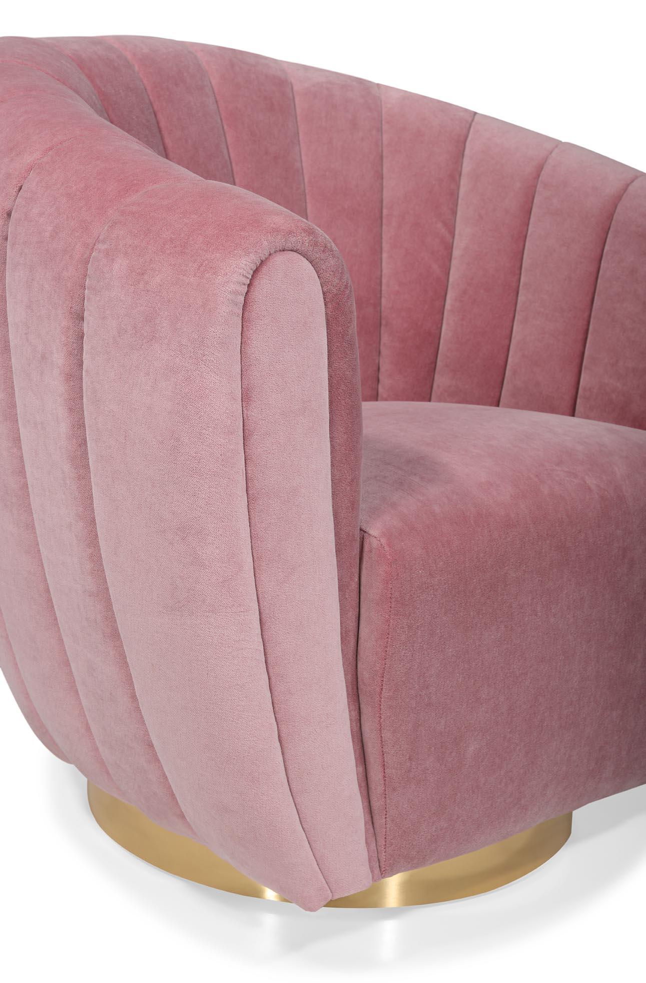 Drehbarer Copa-Sessel, gepolstert mit rosa Samt von Bow and Arrow (Portugiesisch) im Angebot