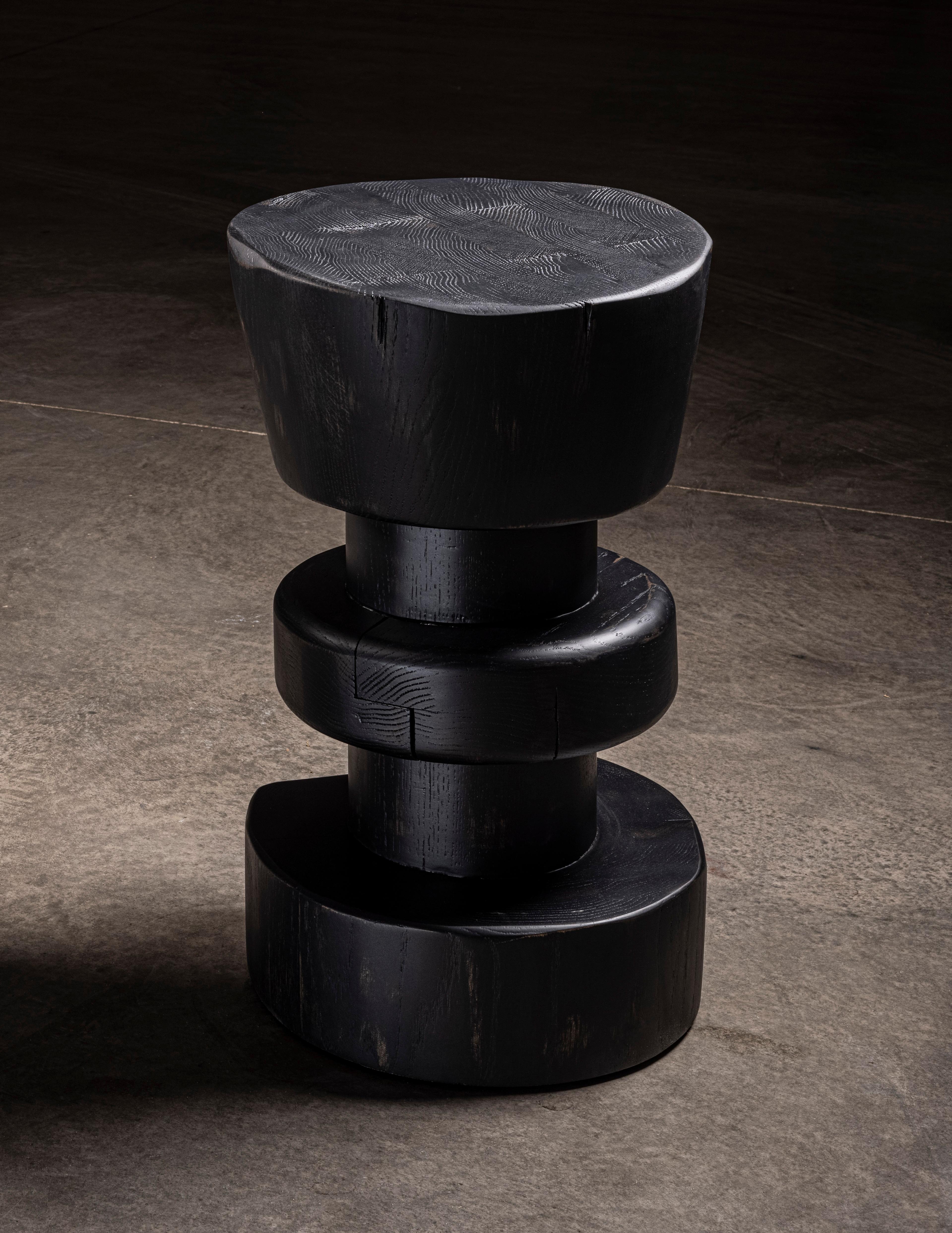 Sgabello Copablanca in quercia nera massiccia e trattata con agenti atmosferici di NO AGE Studio
Dimensioni: Ø 38,1 x H. 63,5 cm. SH: 63.5 cm.
Materiali: Oak.

Studio AGE - Mobili fatti a mano

Ogni pezzo che creiamo è fatto su misura, realizzato