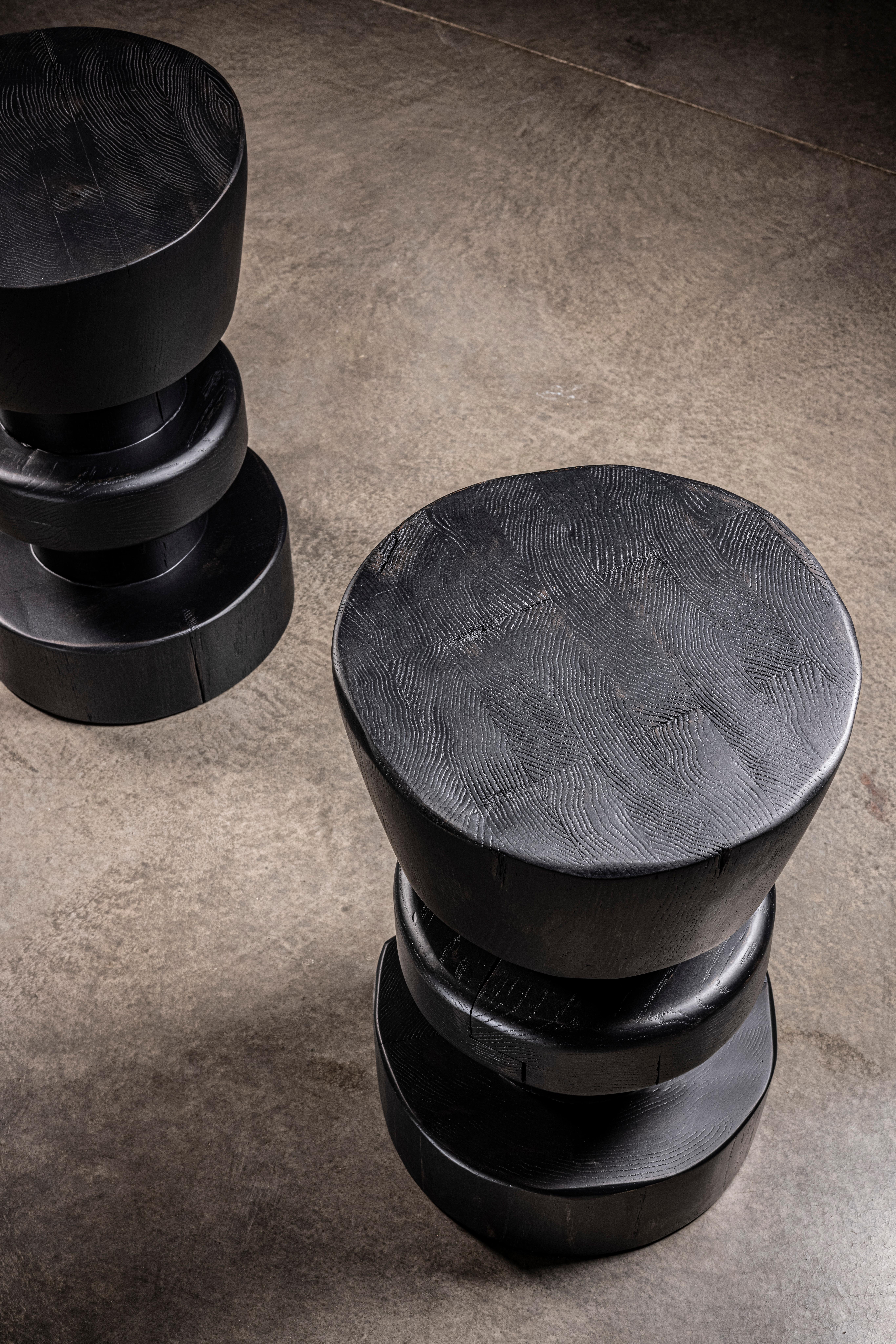 Moderno Sgabello Copablanca in quercia nera massiccia e trattata con agenti atmosferici di NO AGE Studio in vendita