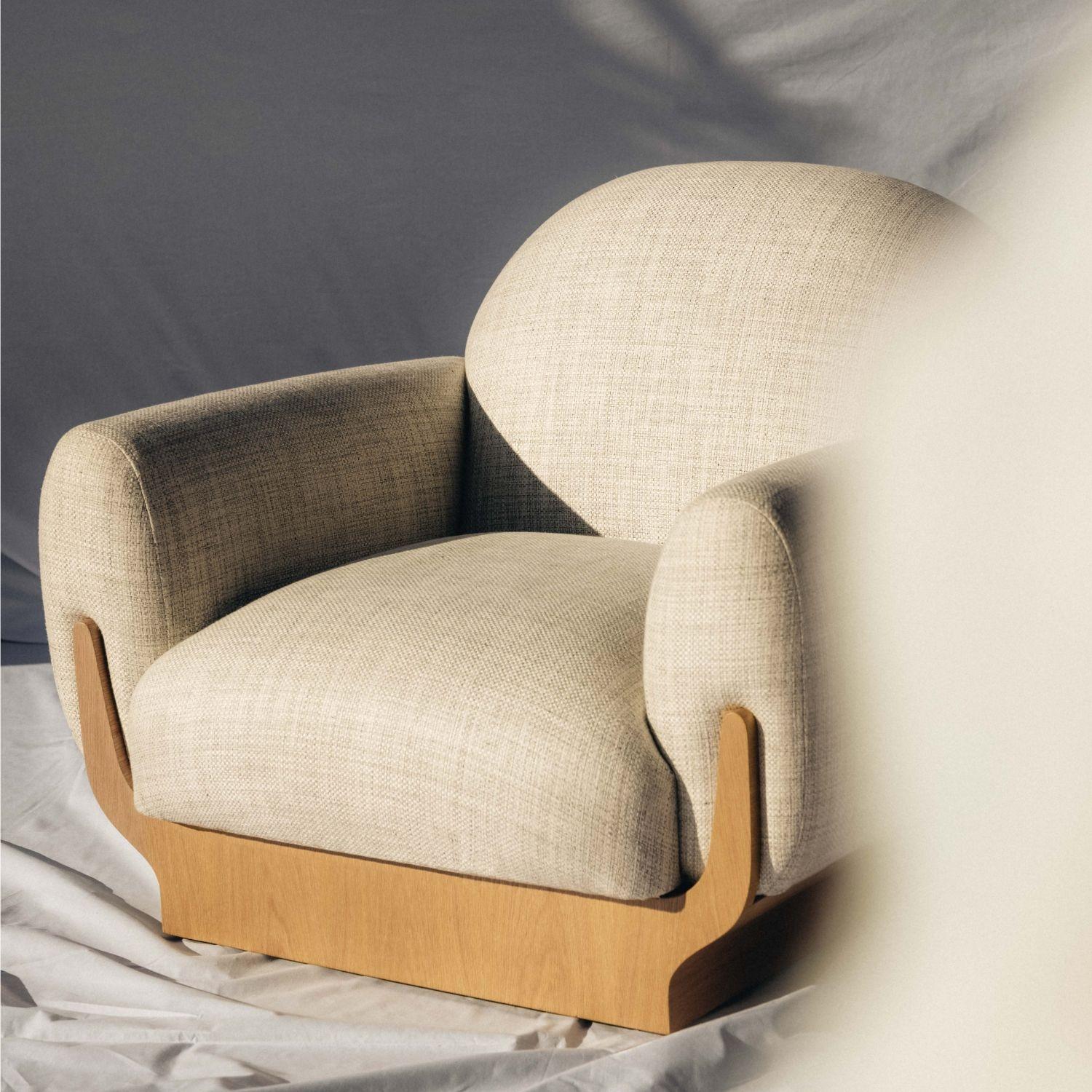 Mid-Century moderno Poltrona Copacabana, base in Oak Oak Nature, realizzata a mano in Portogallo da Duistt in vendita