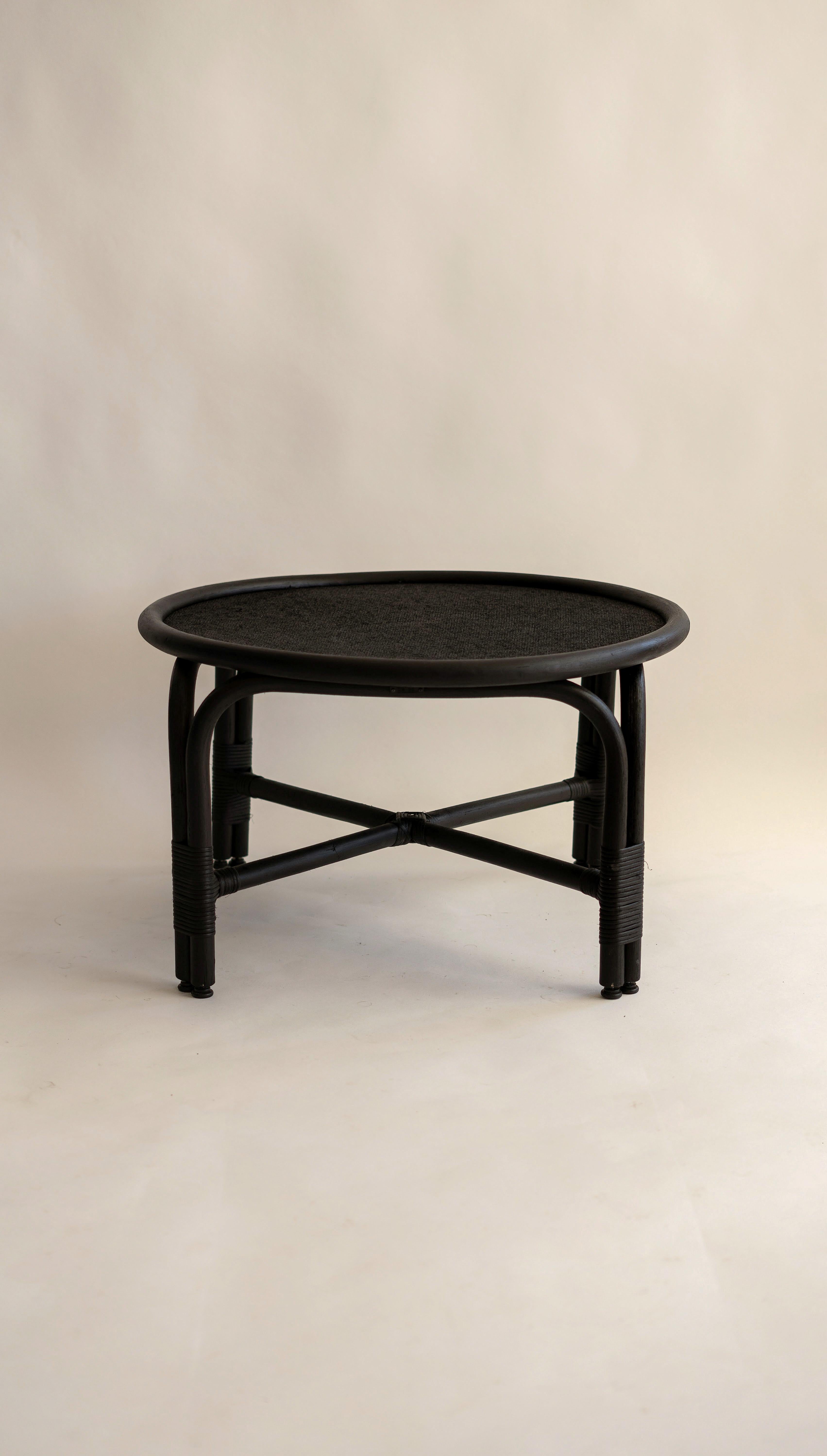 Mesa baja Copalito - Interior Negro by Balsa - Actualmente en stock Siglo XXI y contemporáneo en venta