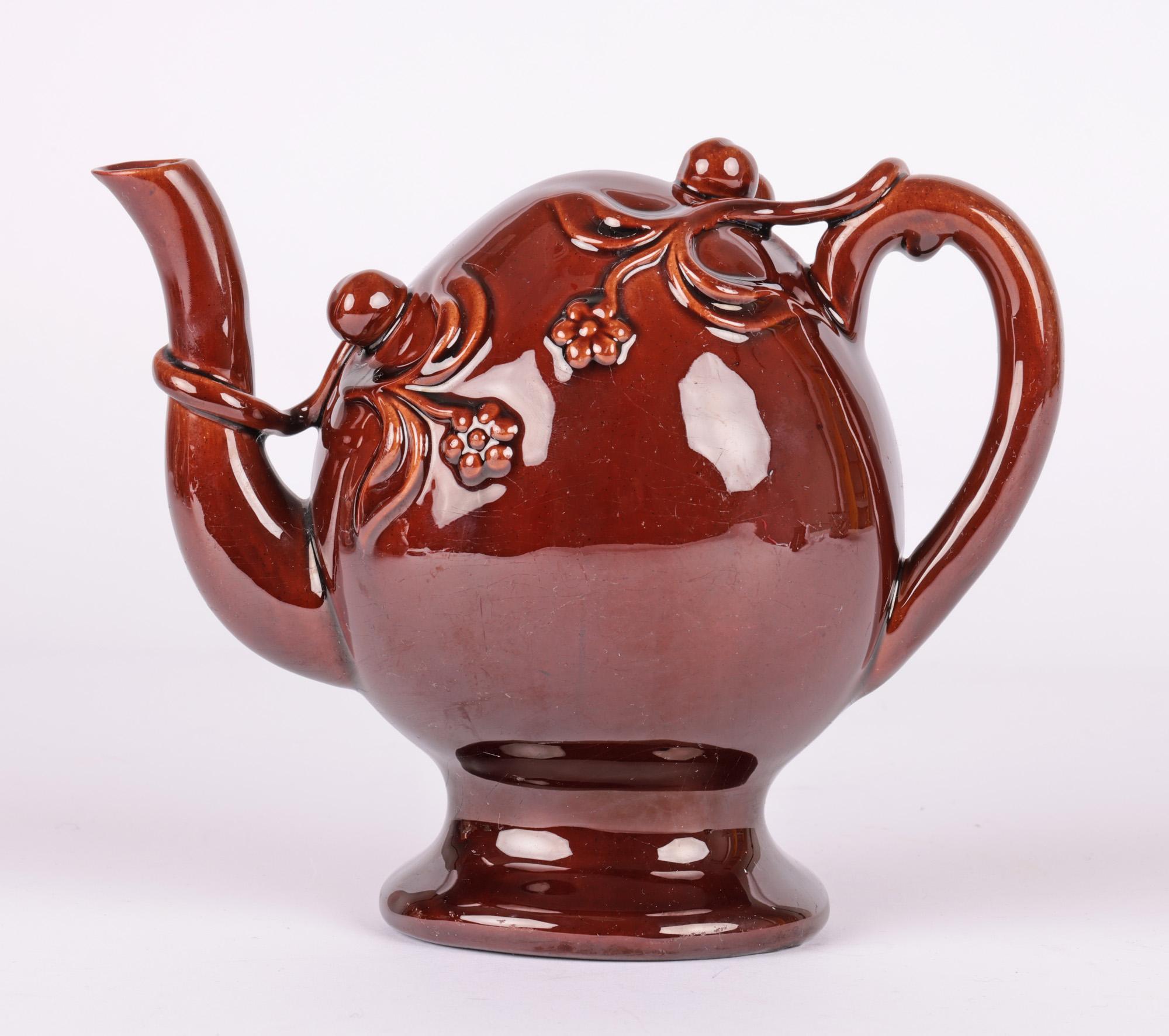 Copeland Antike glasierte Treacle-Teekanne aus Cadogan-Keramik (Glasiert) im Angebot