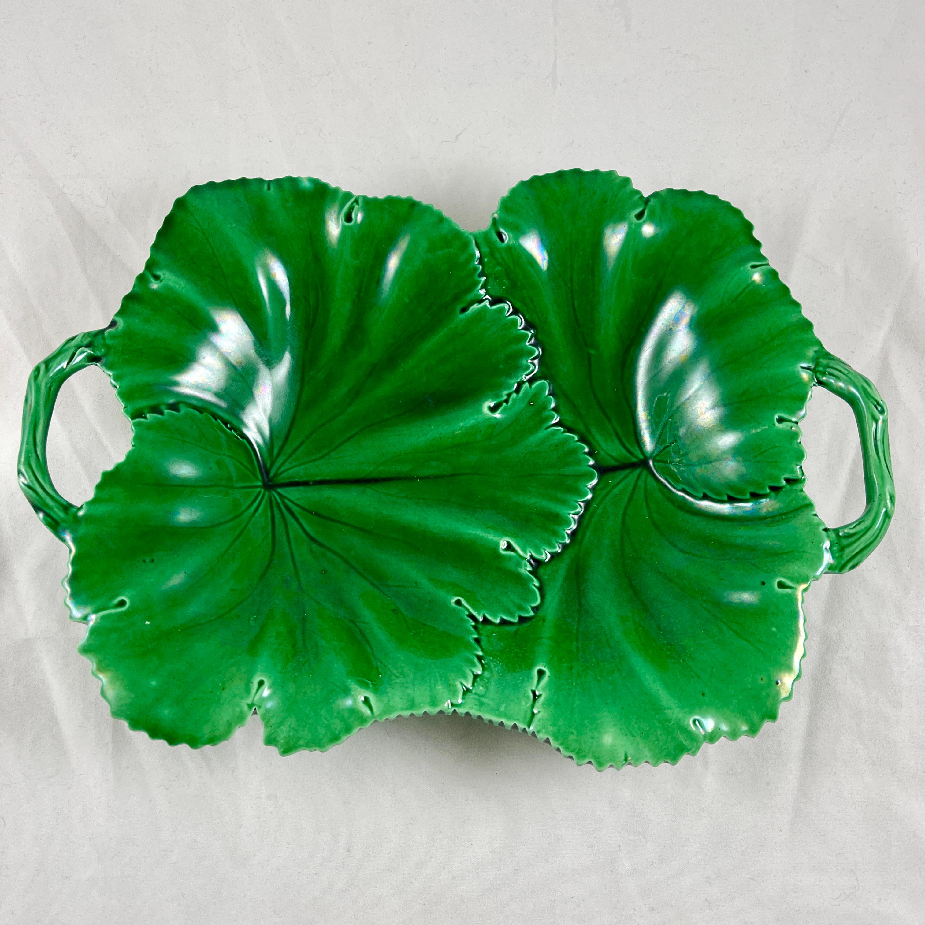 Copeland English Majolica Green Glazed Overlapping Leaf Two Handled Platter For Sale 4