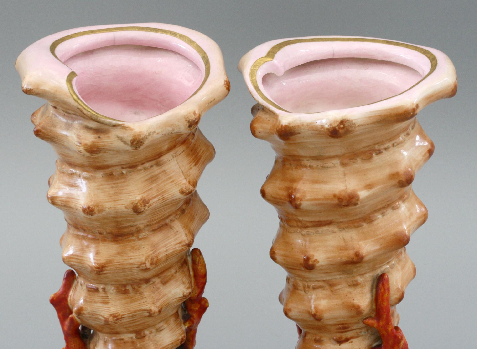 Copeland English Pair of Shell and Coral Porcelain Vases, circa 1870 5
