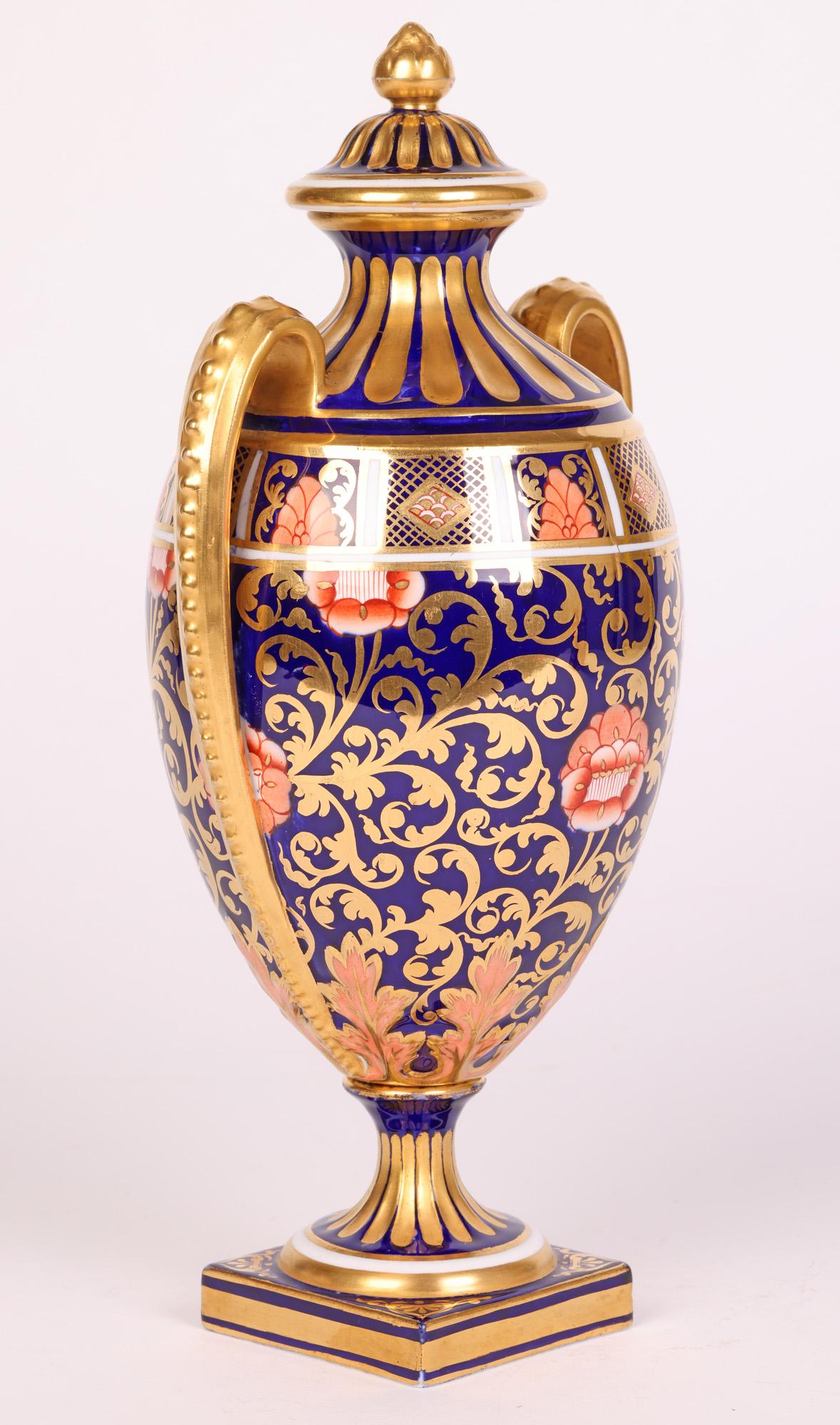 Copeland Imari-Muster Porzellan Vase mit zwei Henkeln und Deckel im Angebot 7