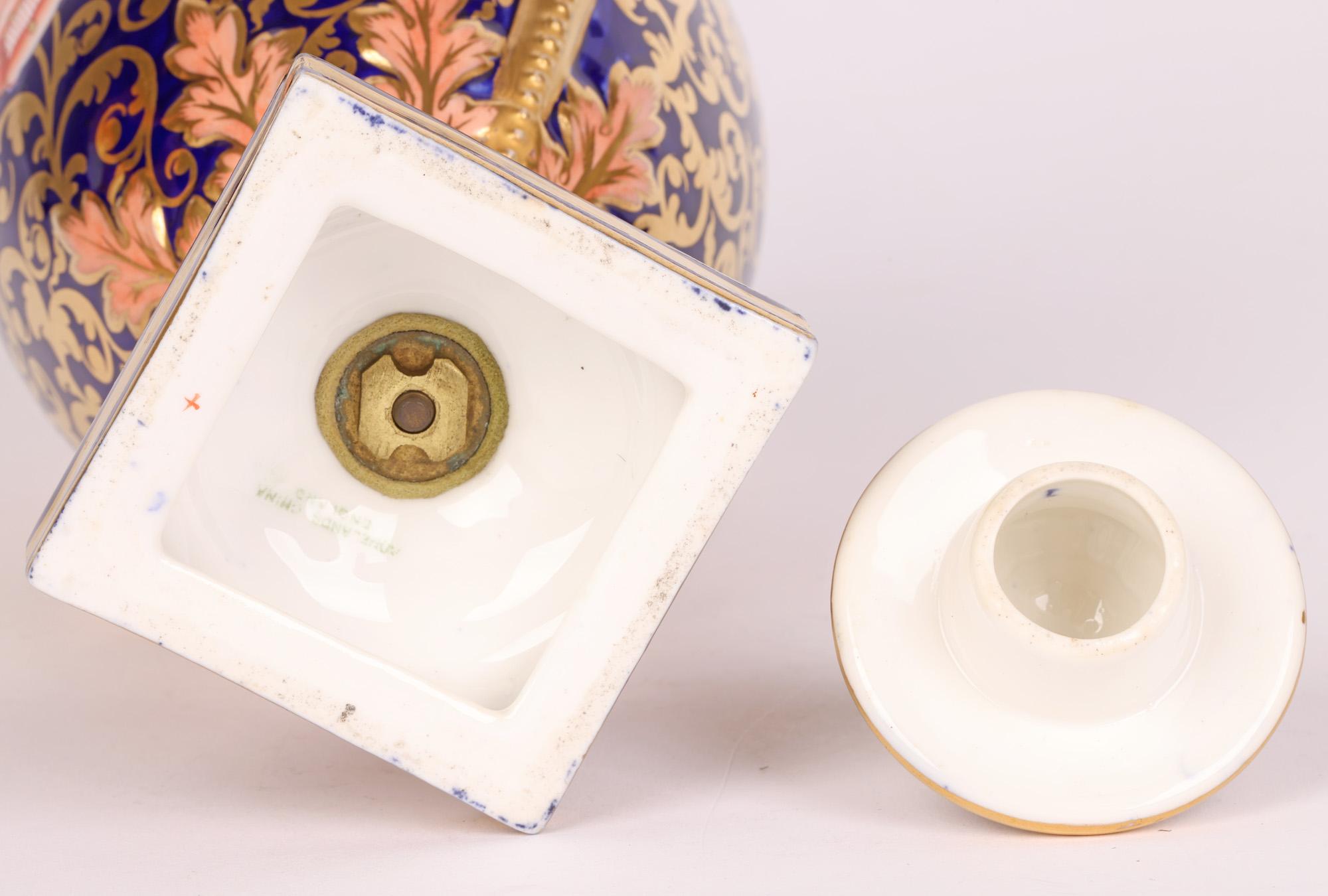 Copeland Imari-Muster Porzellan Vase mit zwei Henkeln und Deckel im Angebot 11