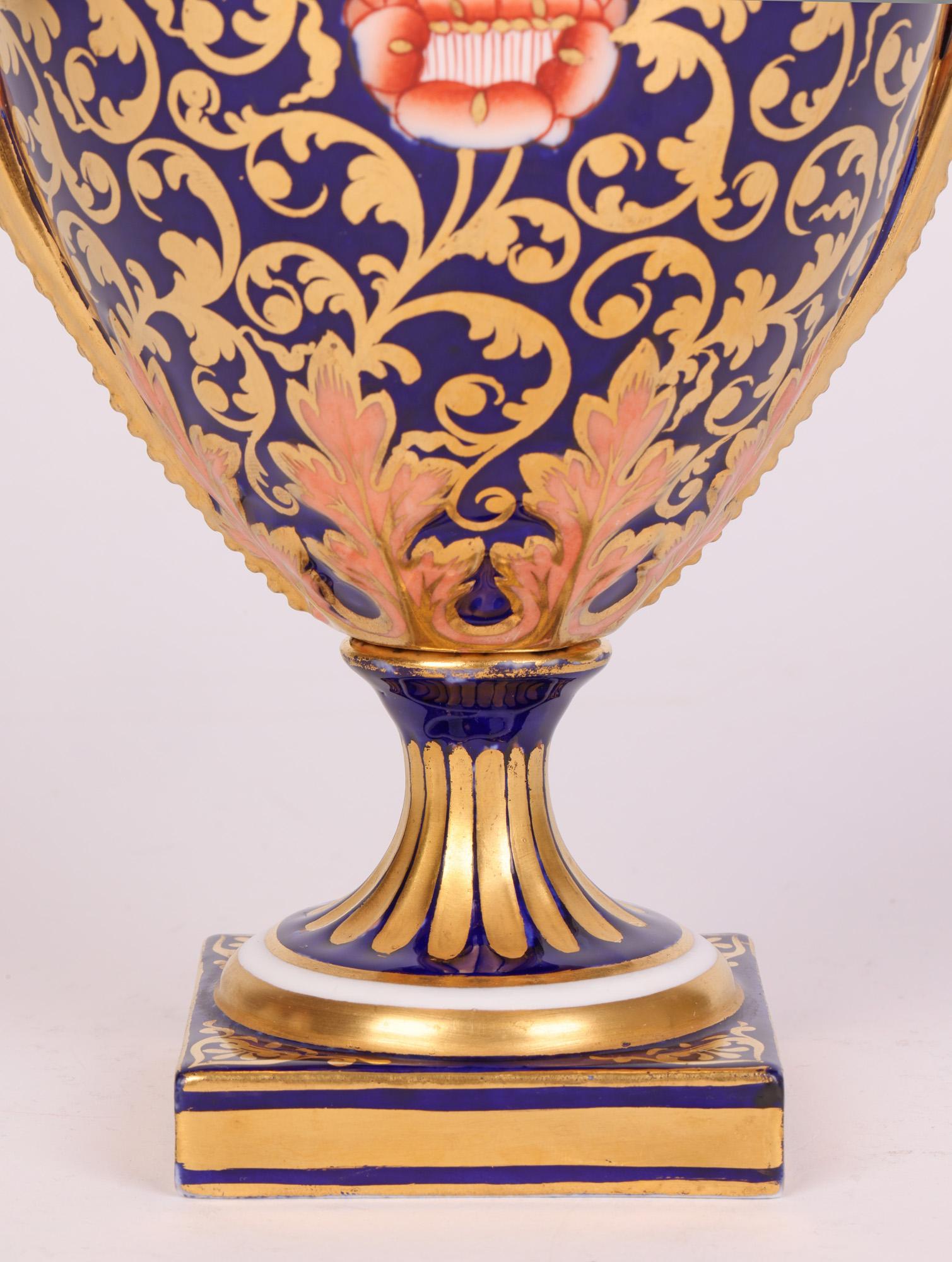 Copeland Imari-Muster Porzellan Vase mit zwei Henkeln und Deckel (Vergoldet) im Angebot