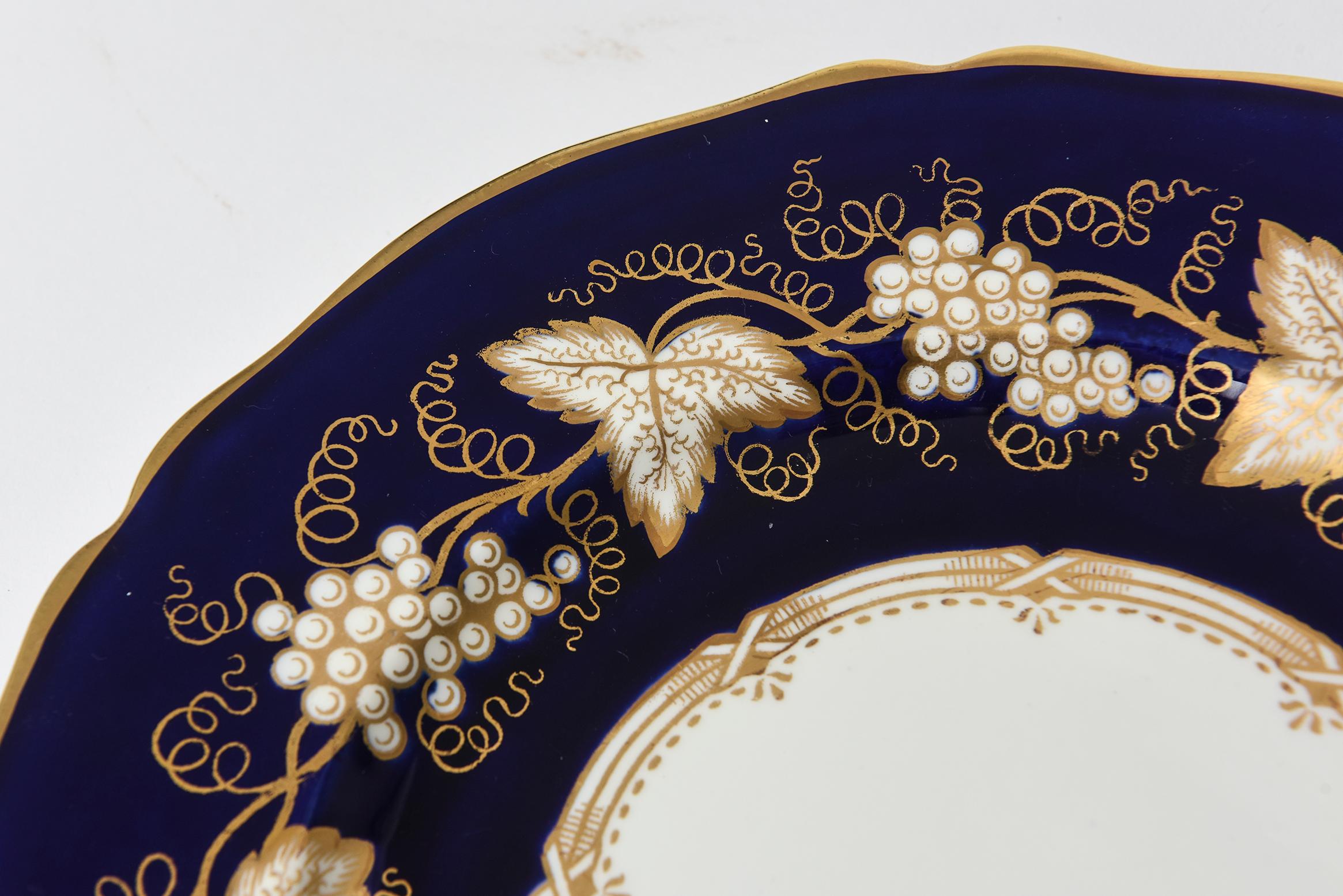 Porcelain Copeland Spode Blue Gilt Grape Vine Dinner Plates Set of 12 For Sale