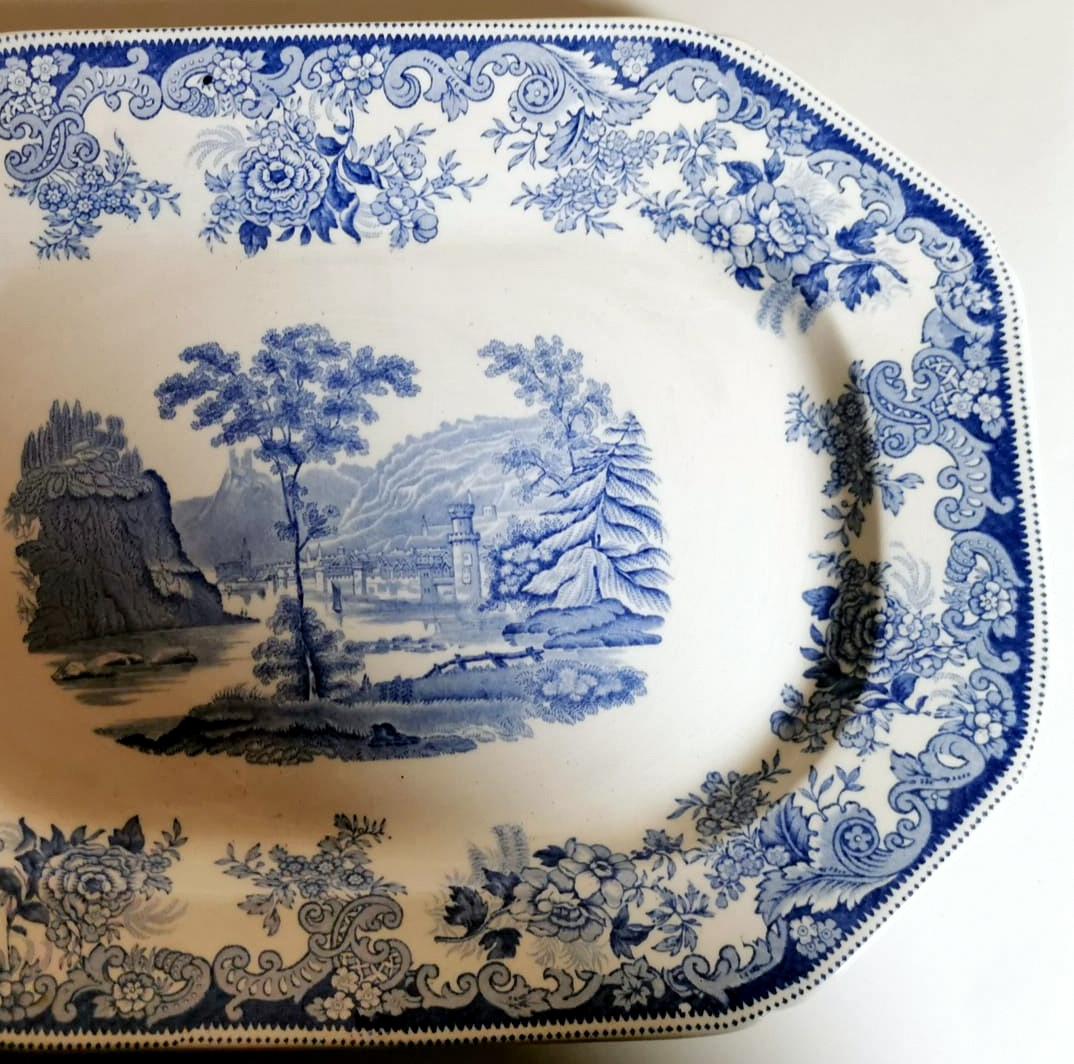 Copeland-Spode English Tray with Blue Transferware Decorations In Good Condition For Sale In Prato, Tuscany